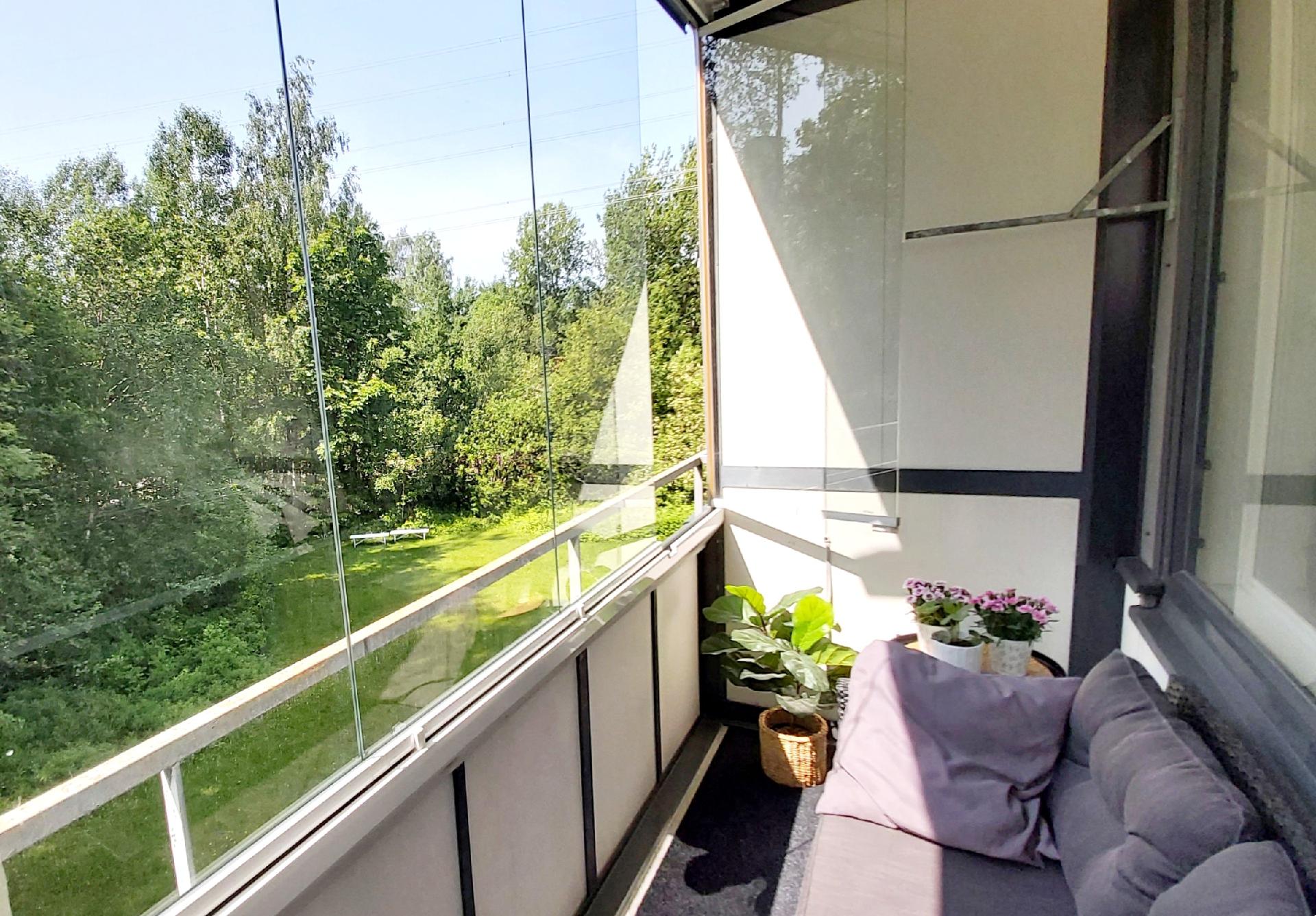 Kajaaninlinnantie 8, Puotinharju, Helsinki