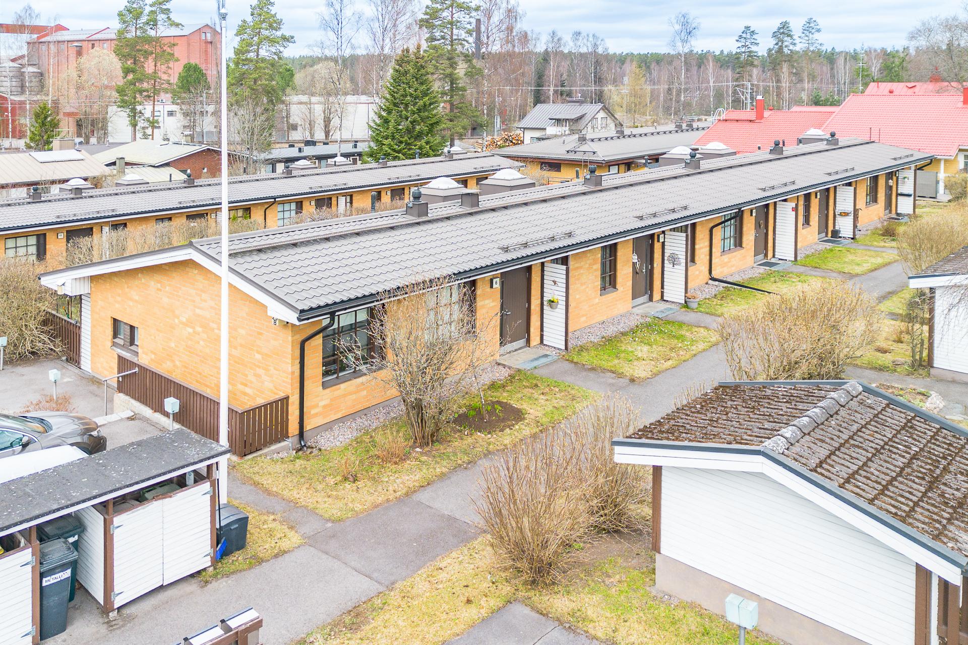 Nurmelankatu 23, Kirjavatolppa, Hyvinkää