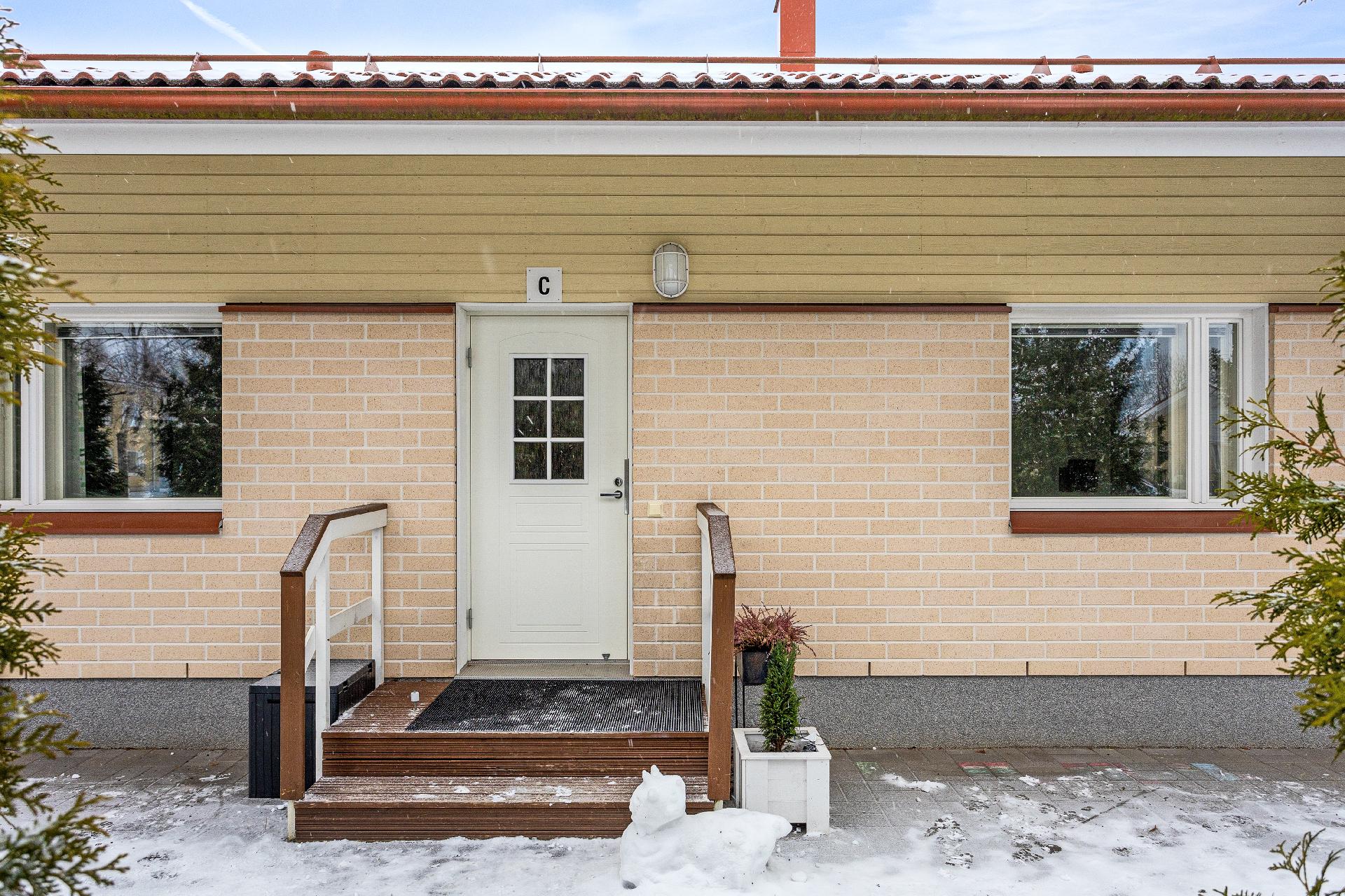 Tuikkukatu 2, Penttilänpelto, Kouvola