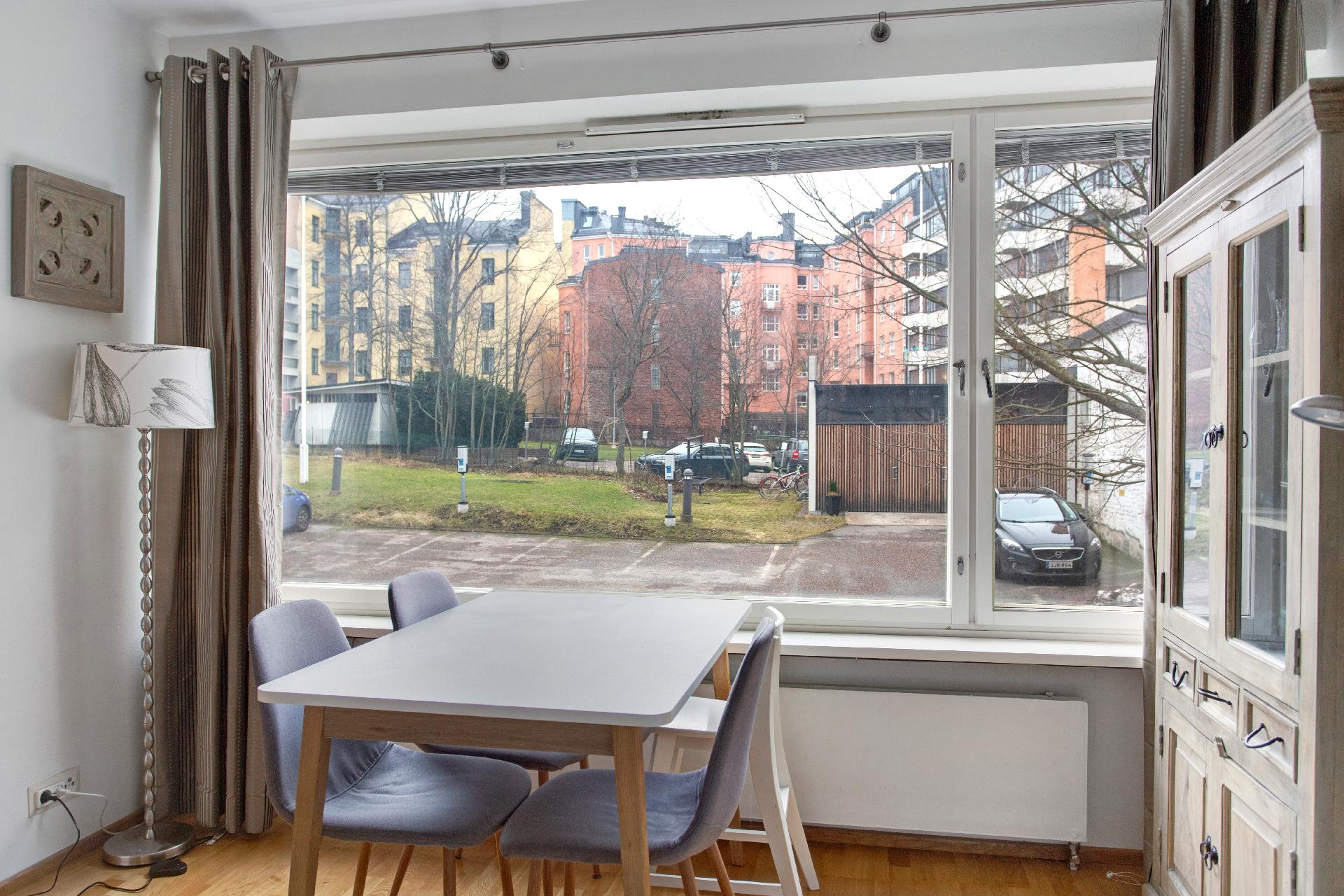 Perämiehenkatu 9, Punavuori, Helsinki