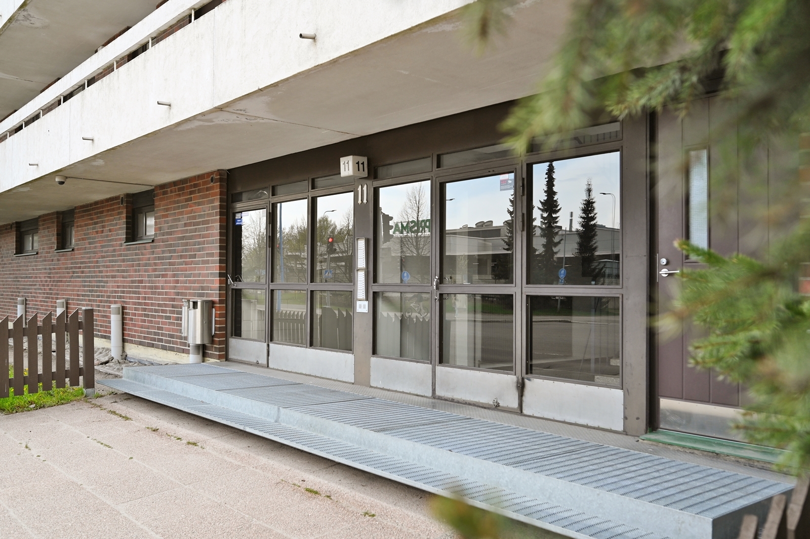 Postikatu 11, Keskusta, Järvenpää