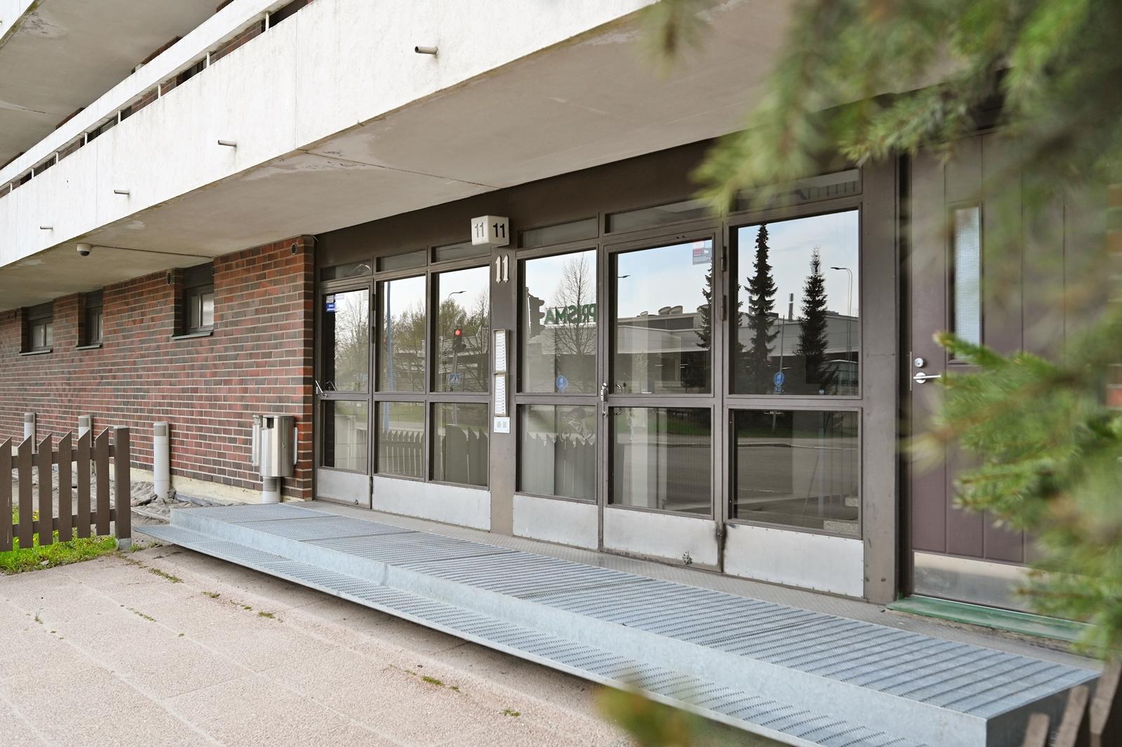 Postikatu 11, Keskusta, Järvenpää