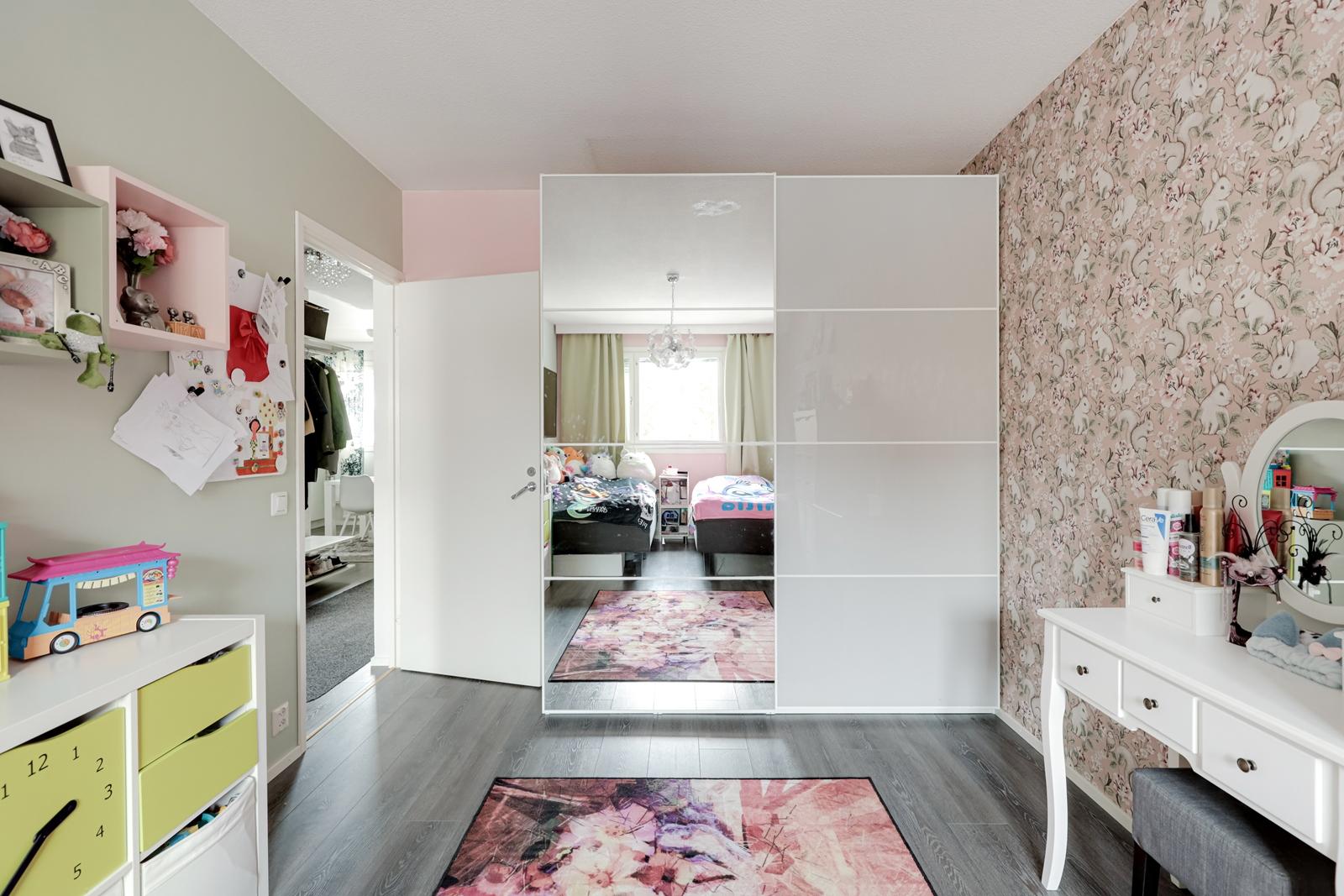 Postikatu 11, Keskusta, Järvenpää