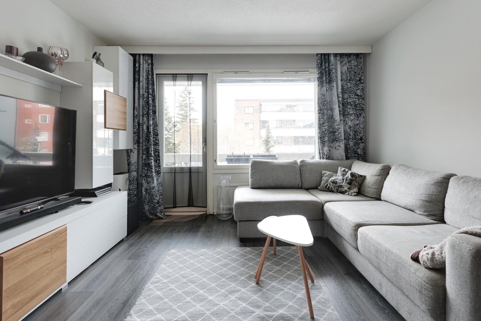 Postikatu 11, Keskusta, Järvenpää