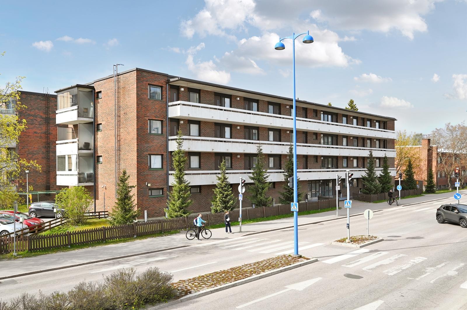 Postikatu 11, Keskusta, Järvenpää