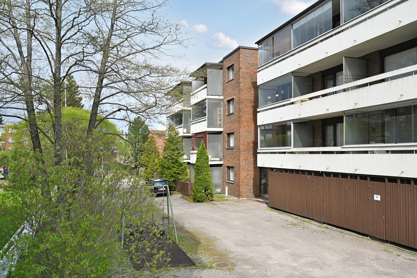 Postikatu 11, Keskusta, Järvenpää