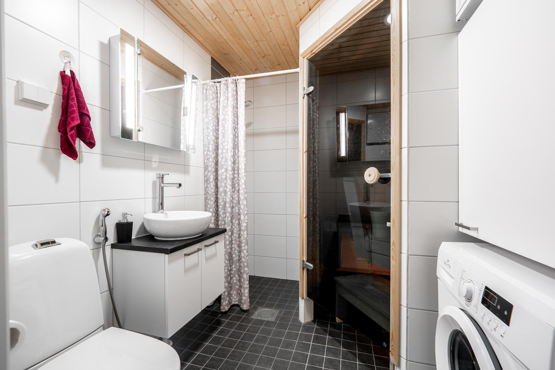 Laurintie 1, Keskusta, Ii