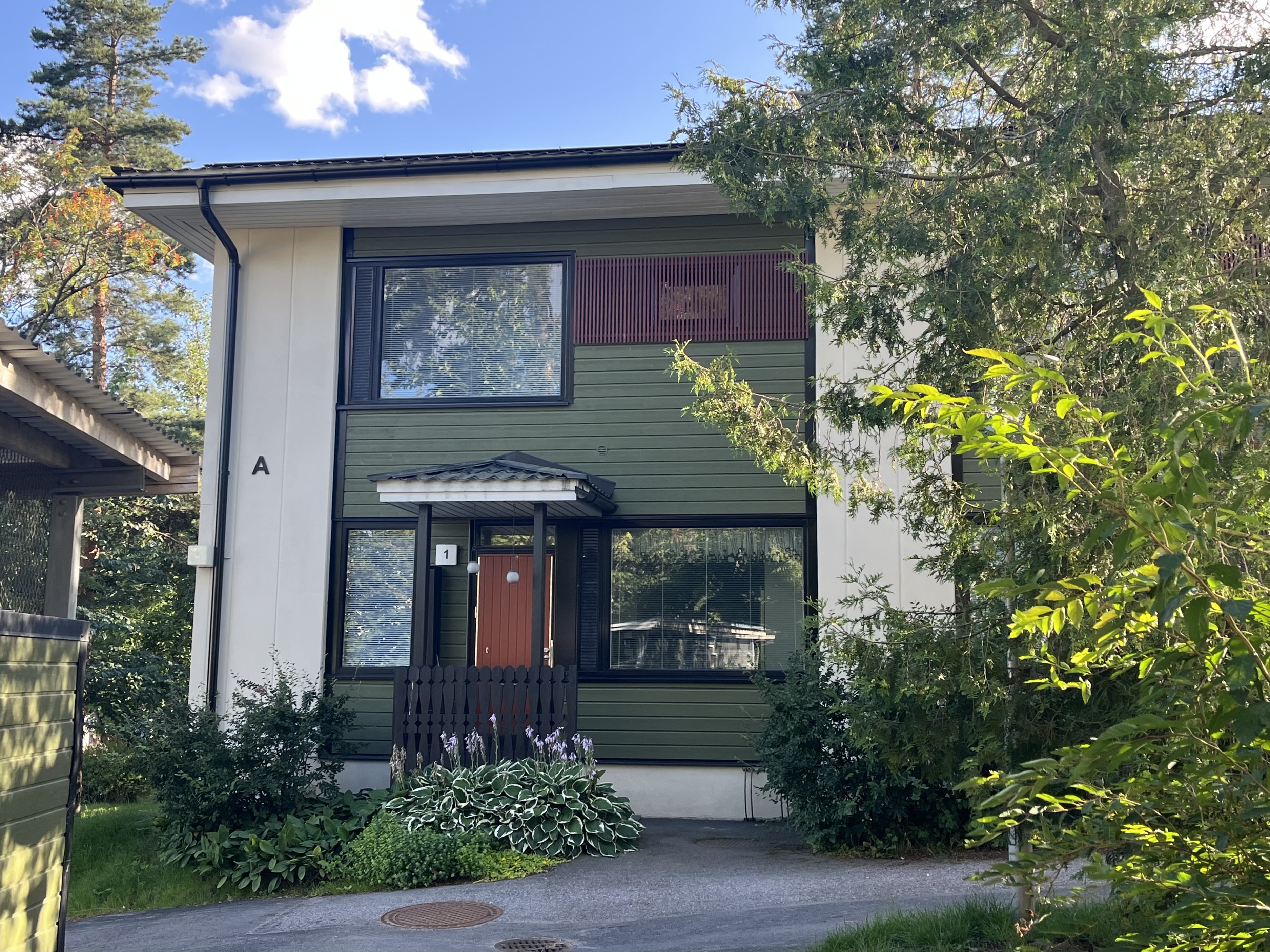 Koivukyläntie 8, Simonkallio, Vantaa