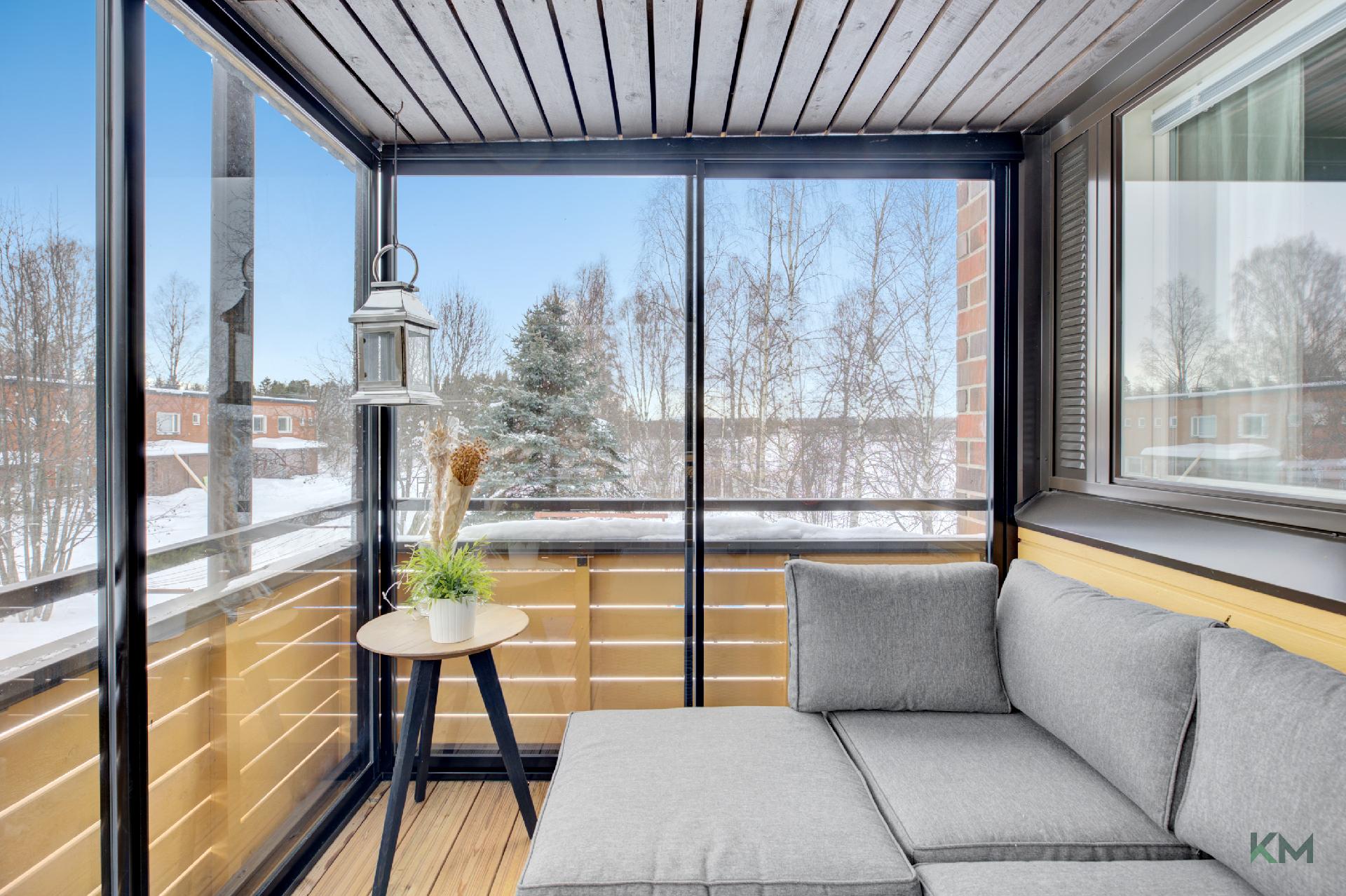 Lasitettu terassi parveke, liukulasit