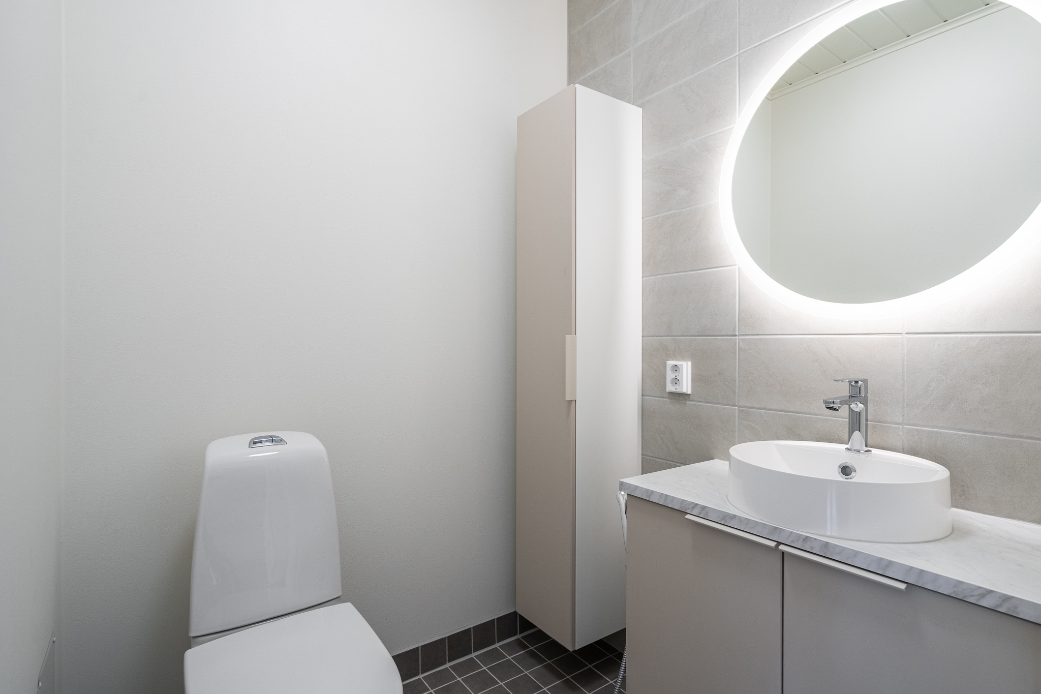 Erillinen wc