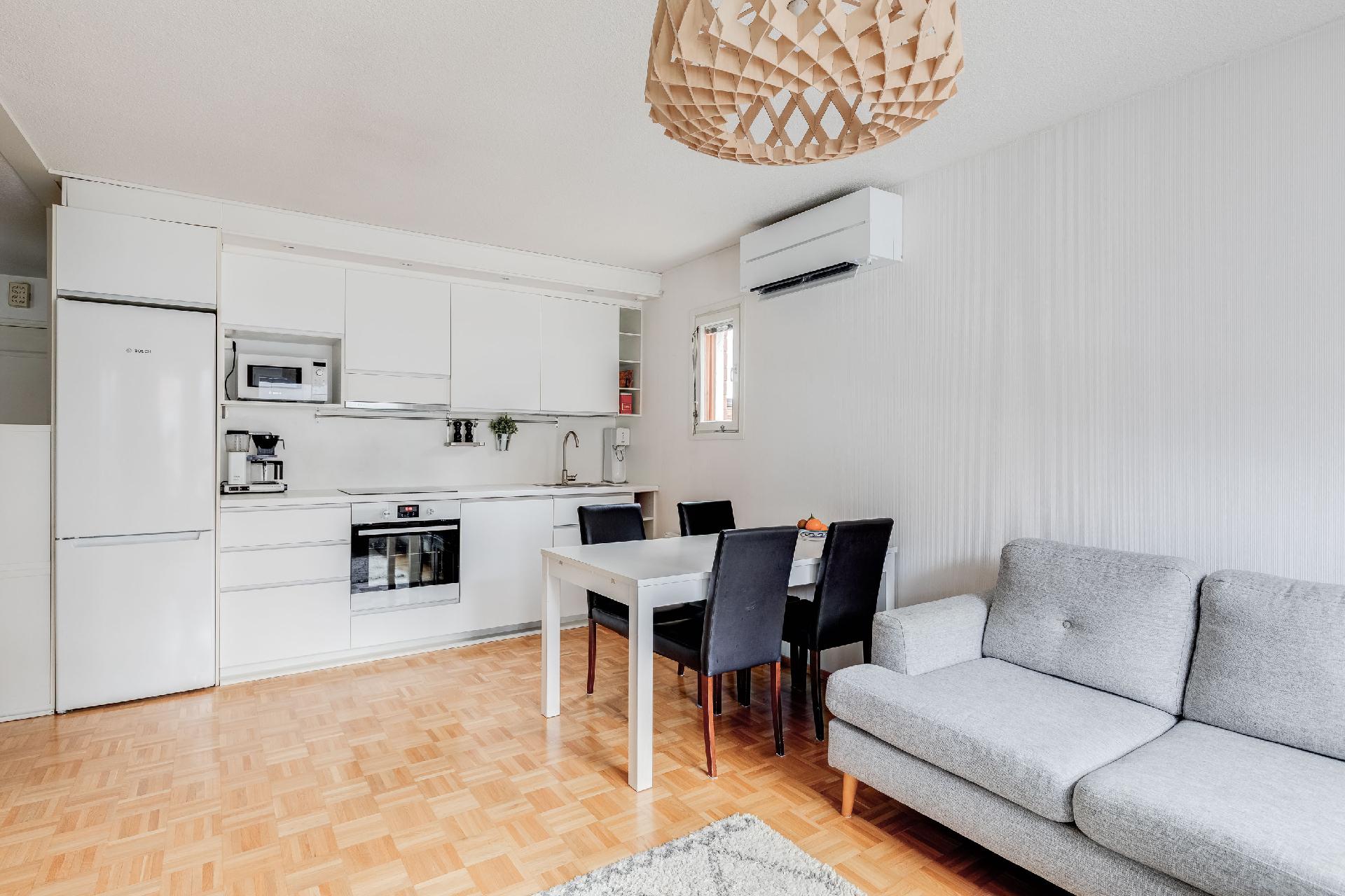 Saramäentie 35, Paloheinä, Helsinki