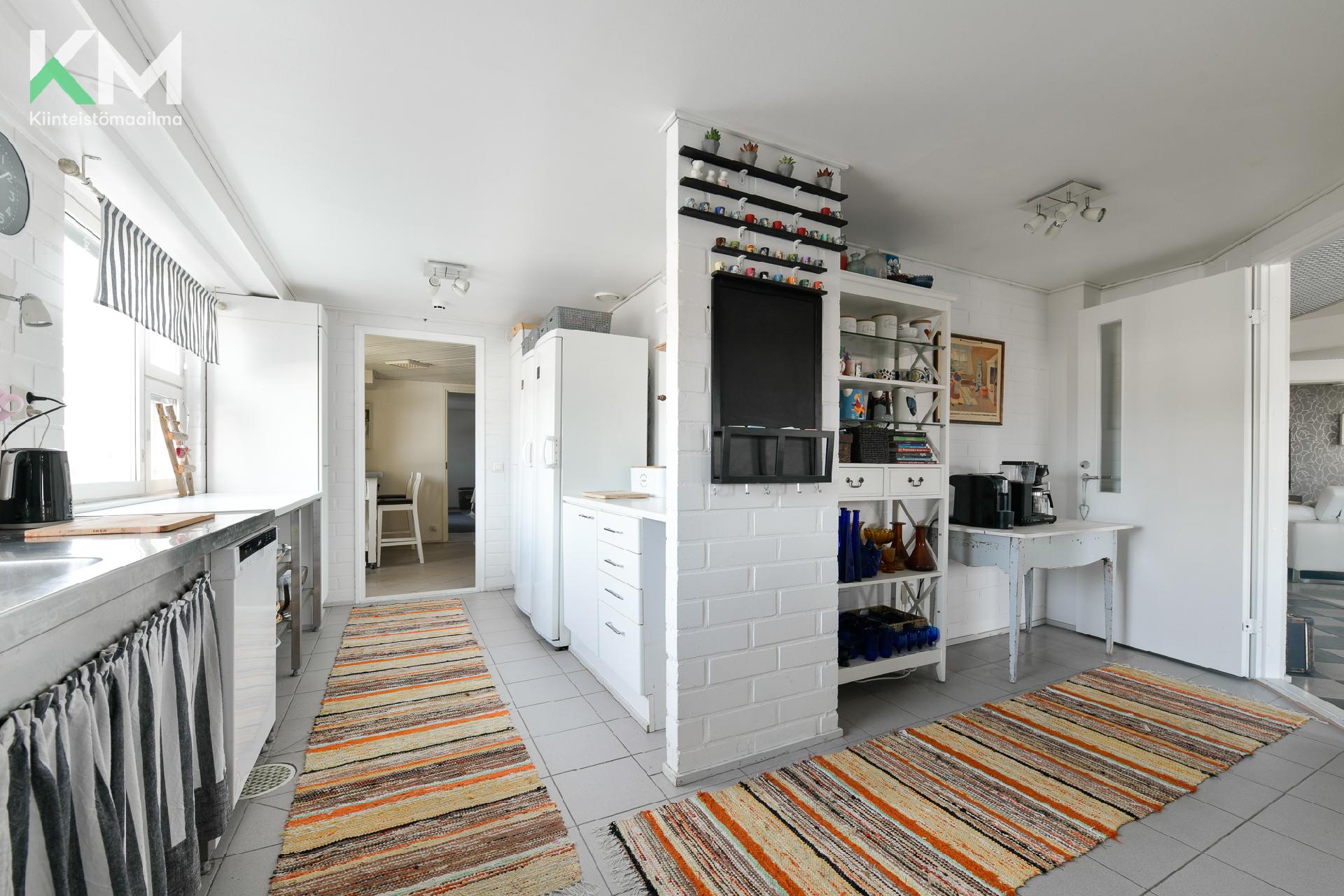 Laulajantie 10, Keskusta, Kurikka