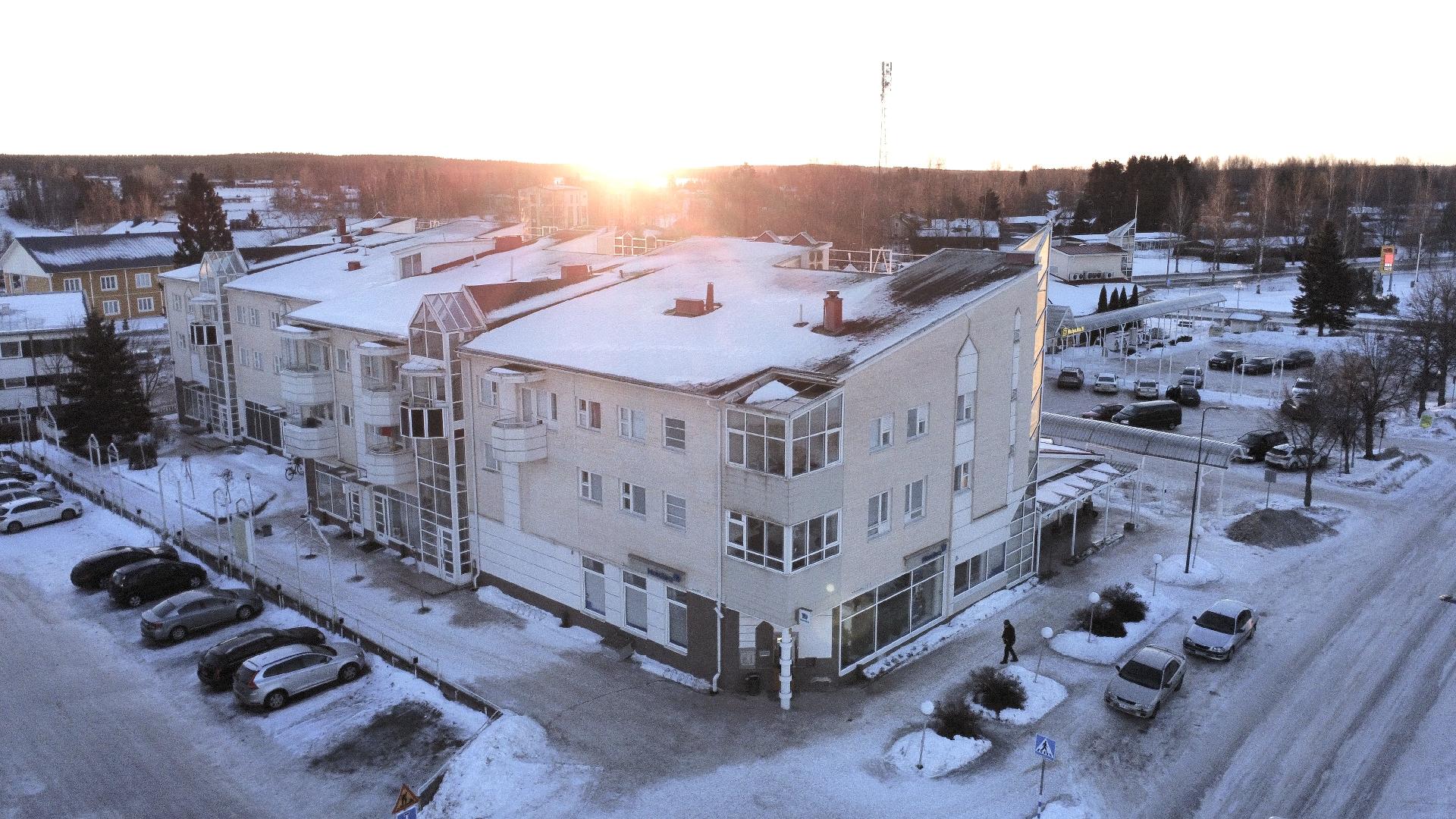 Laulajantie 10, Keskusta, Kurikka