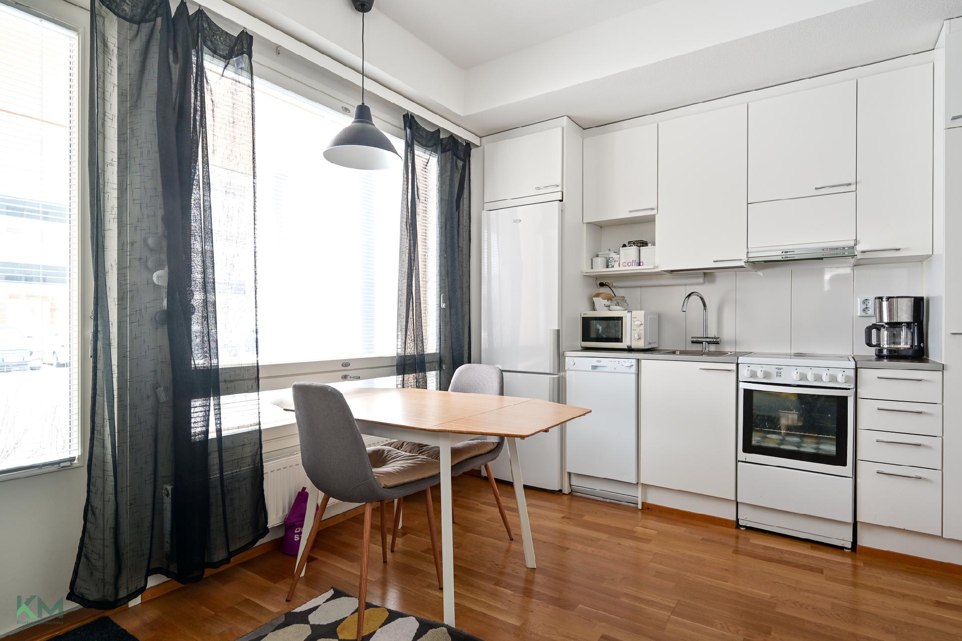 Kauppalinnankatu 1, Linnanmaa, Oulu