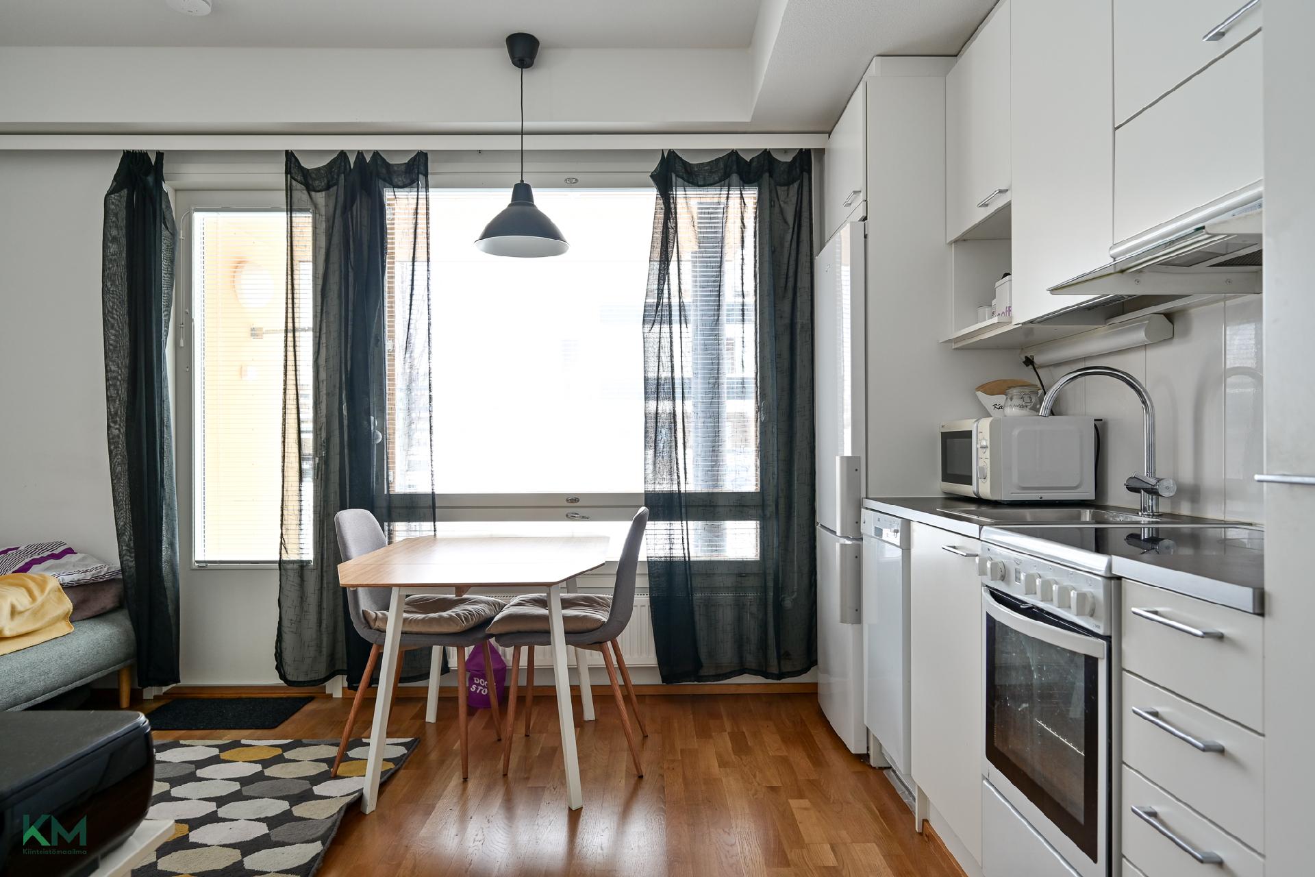 Kauppalinnankatu 1, Linnanmaa, Oulu