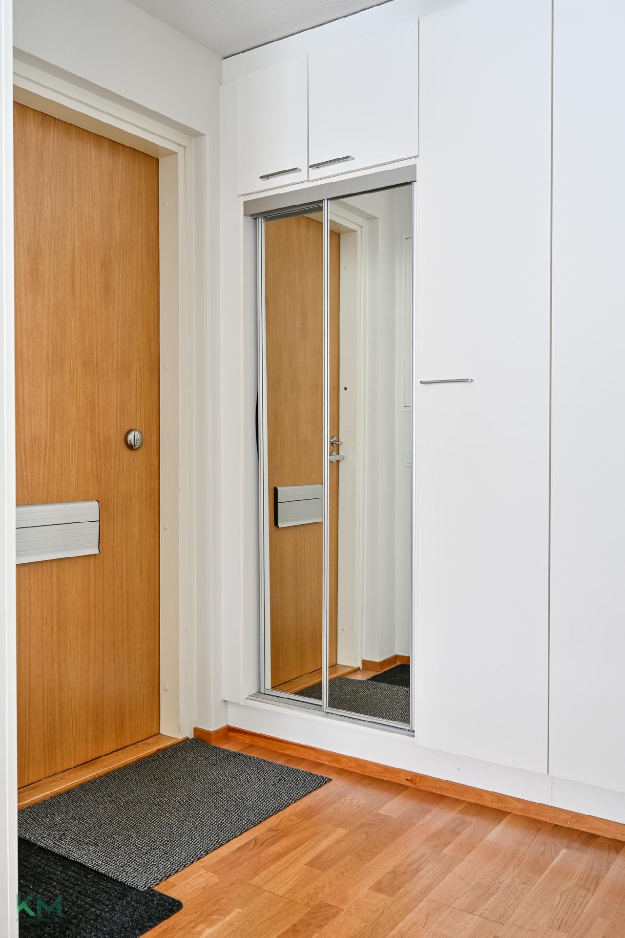 Kauppalinnankatu 1, Linnanmaa, Oulu