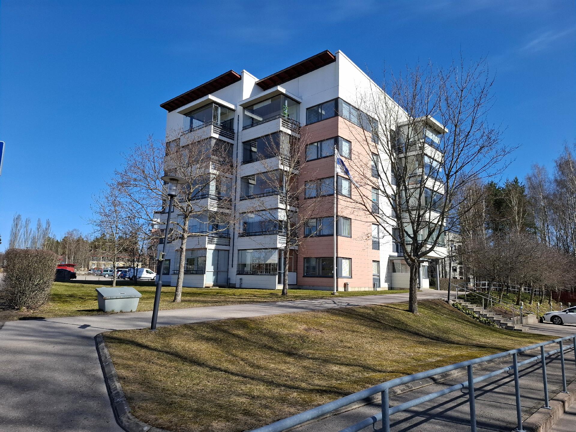 Hyökkäläntie 1, Hyrylä, Tuusula