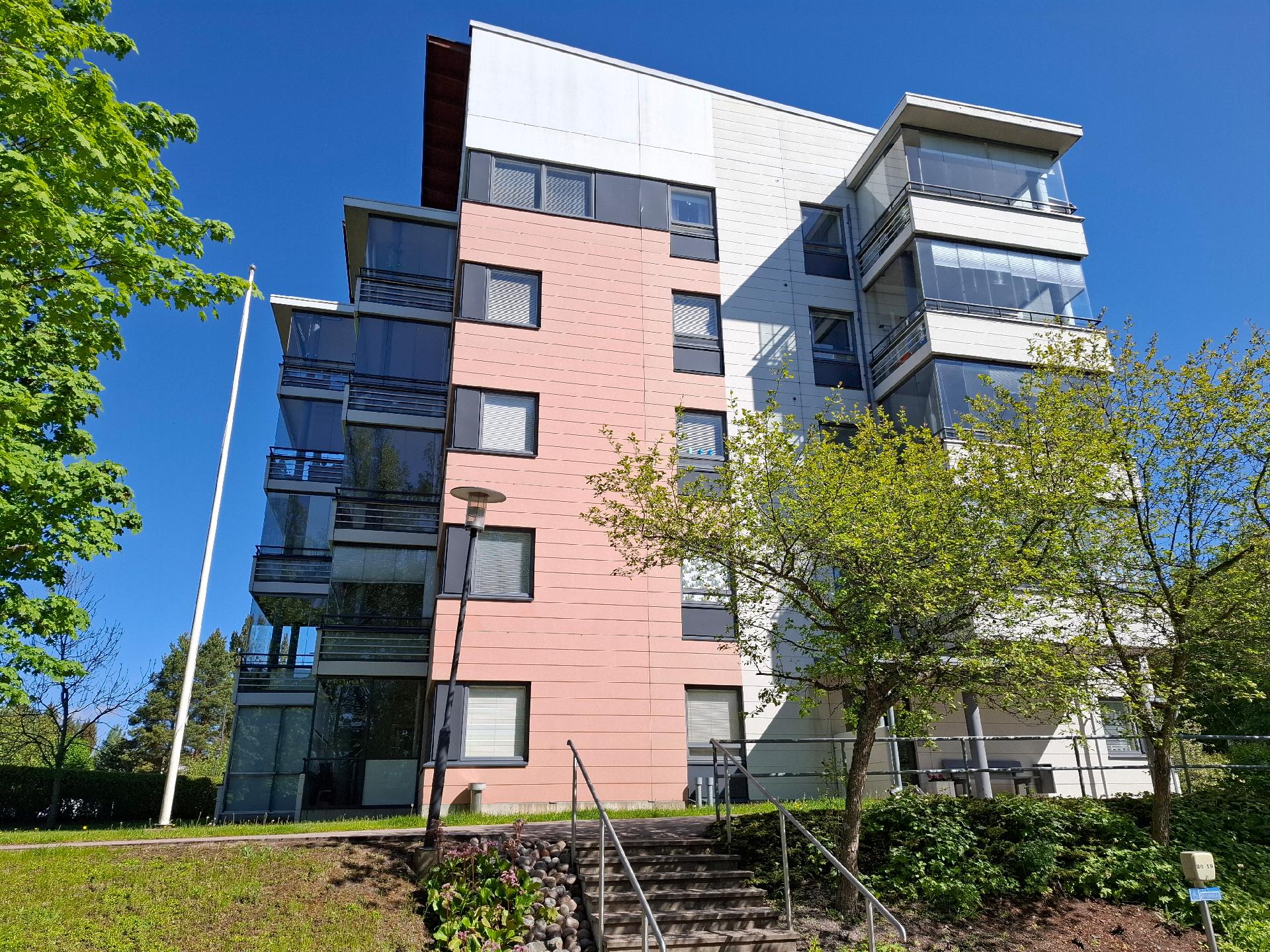 Hyökkäläntie 1, Hyrylä, Tuusula