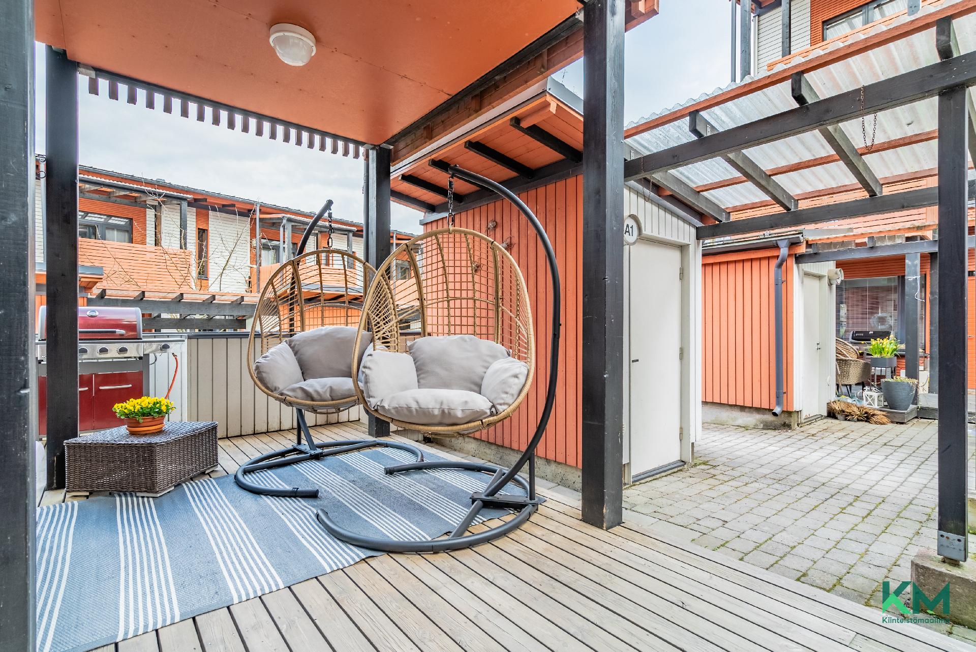 Omenamäenkatu 12, Aurinkolahti, Helsinki