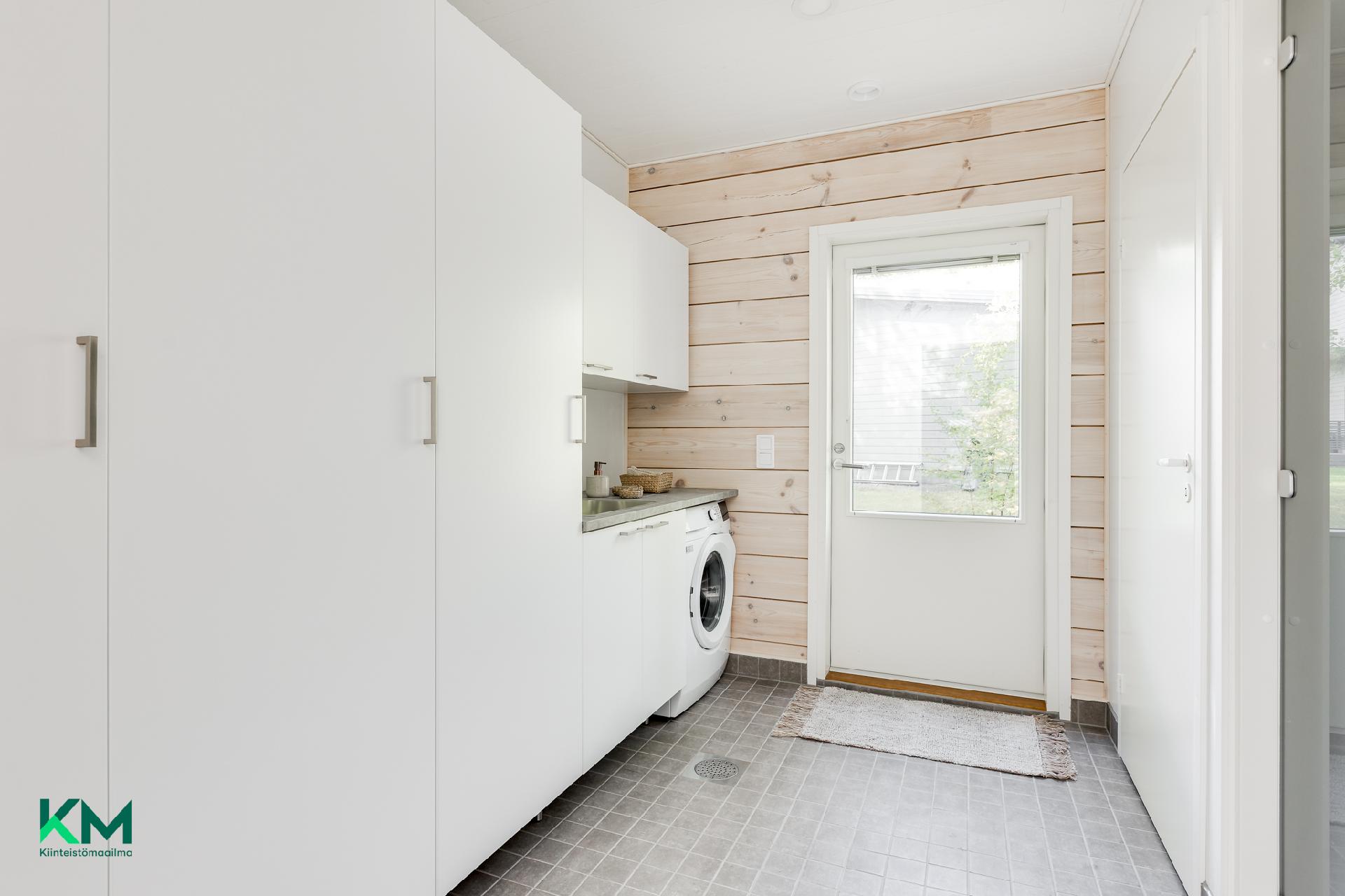 Hakakuja 3, Välikylä, Oulu