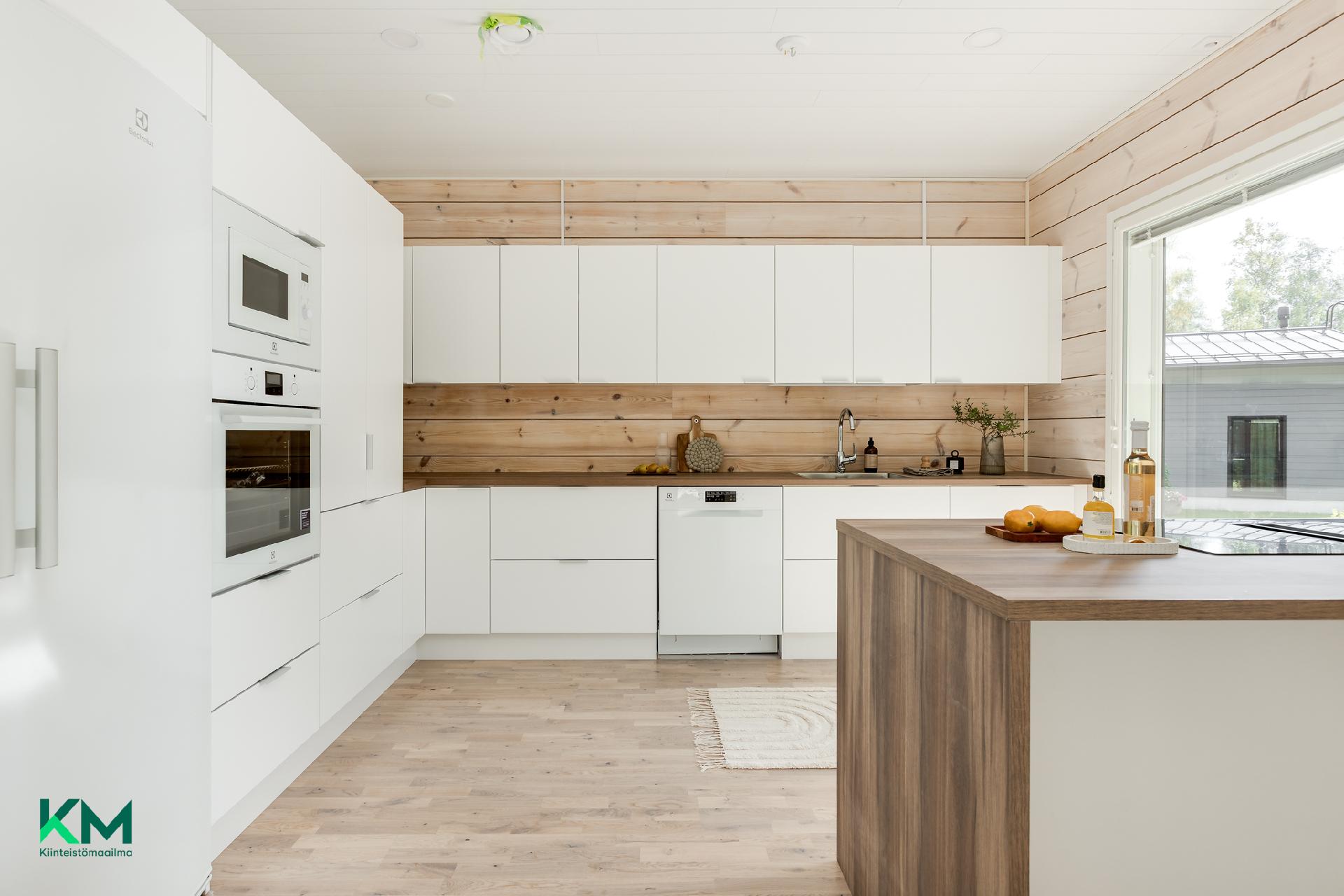 Hakakuja 3, Välikylä, Oulu