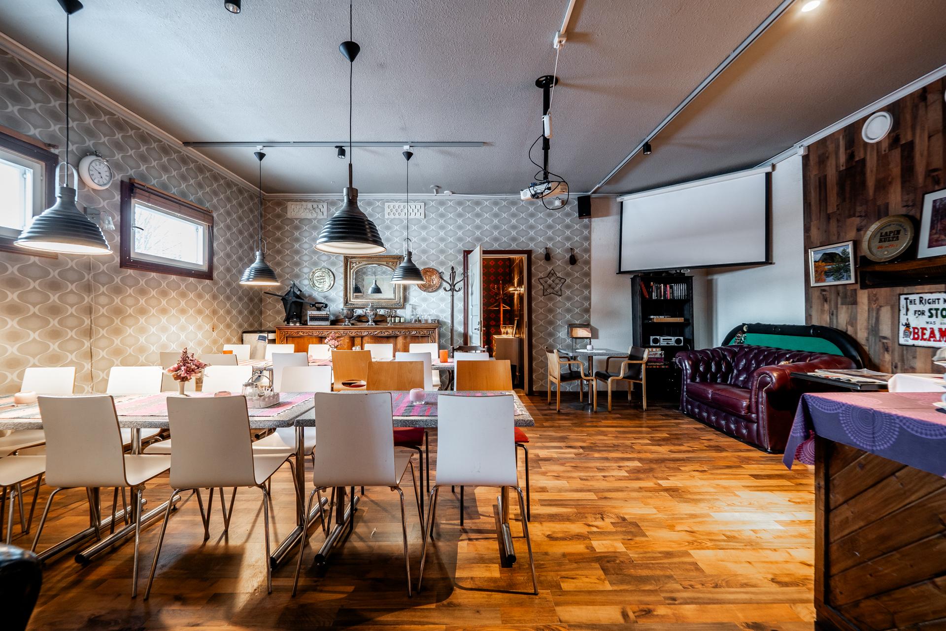 Kokoustilat/kabinetti