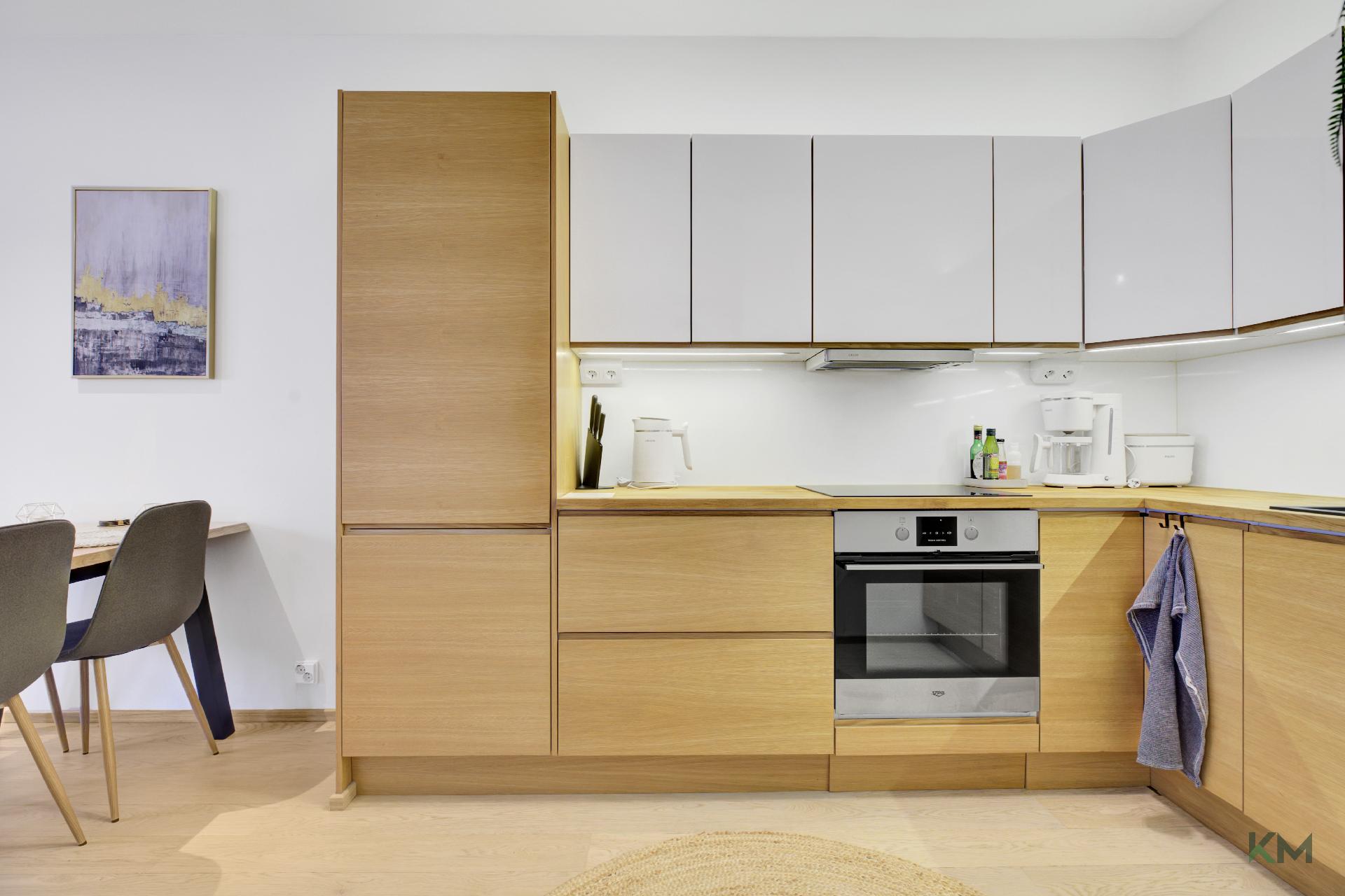 Maakuntakatu 11, Keskusta, Rovaniemi