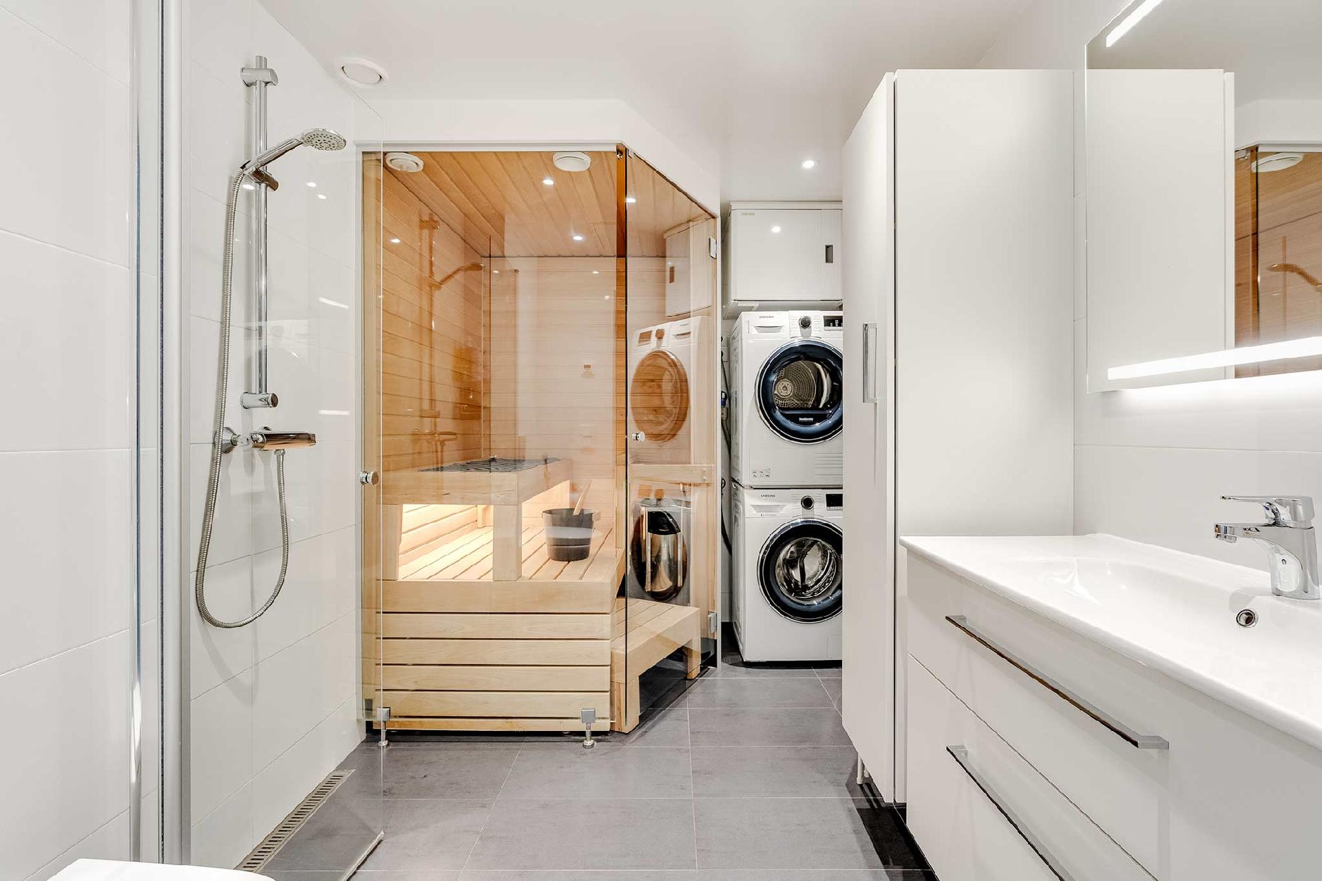 Kylpyhuone/sauna