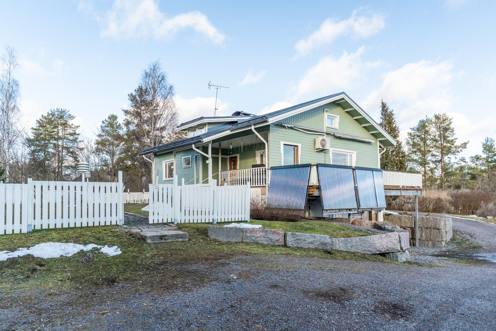 Pornaistentie 66, Monninkylä, Askola