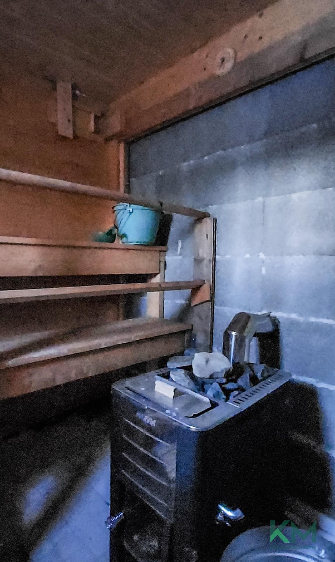 Saunamökin puukiuas