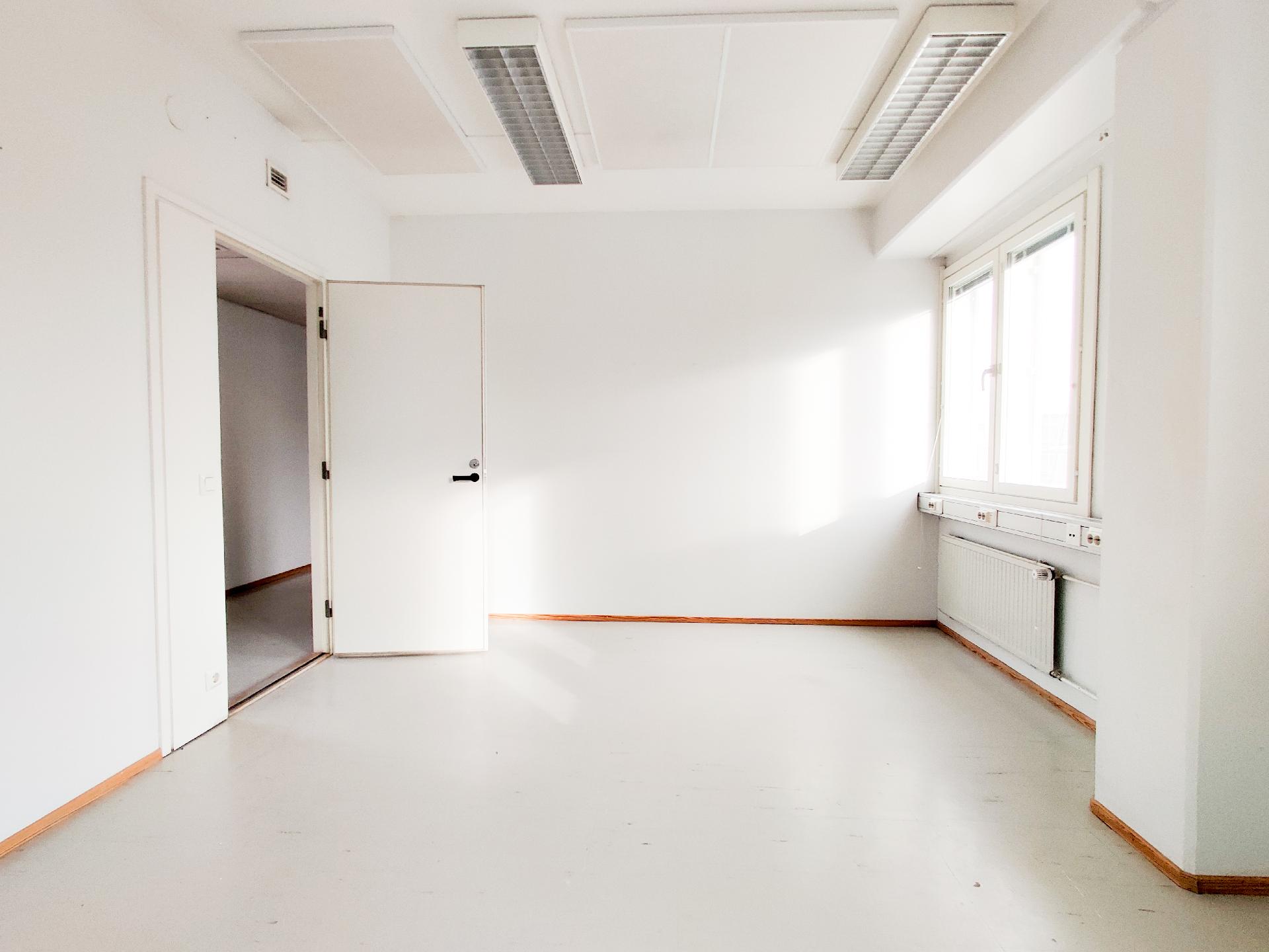 Kirkonkyläntie 10, Malmi, Helsinki