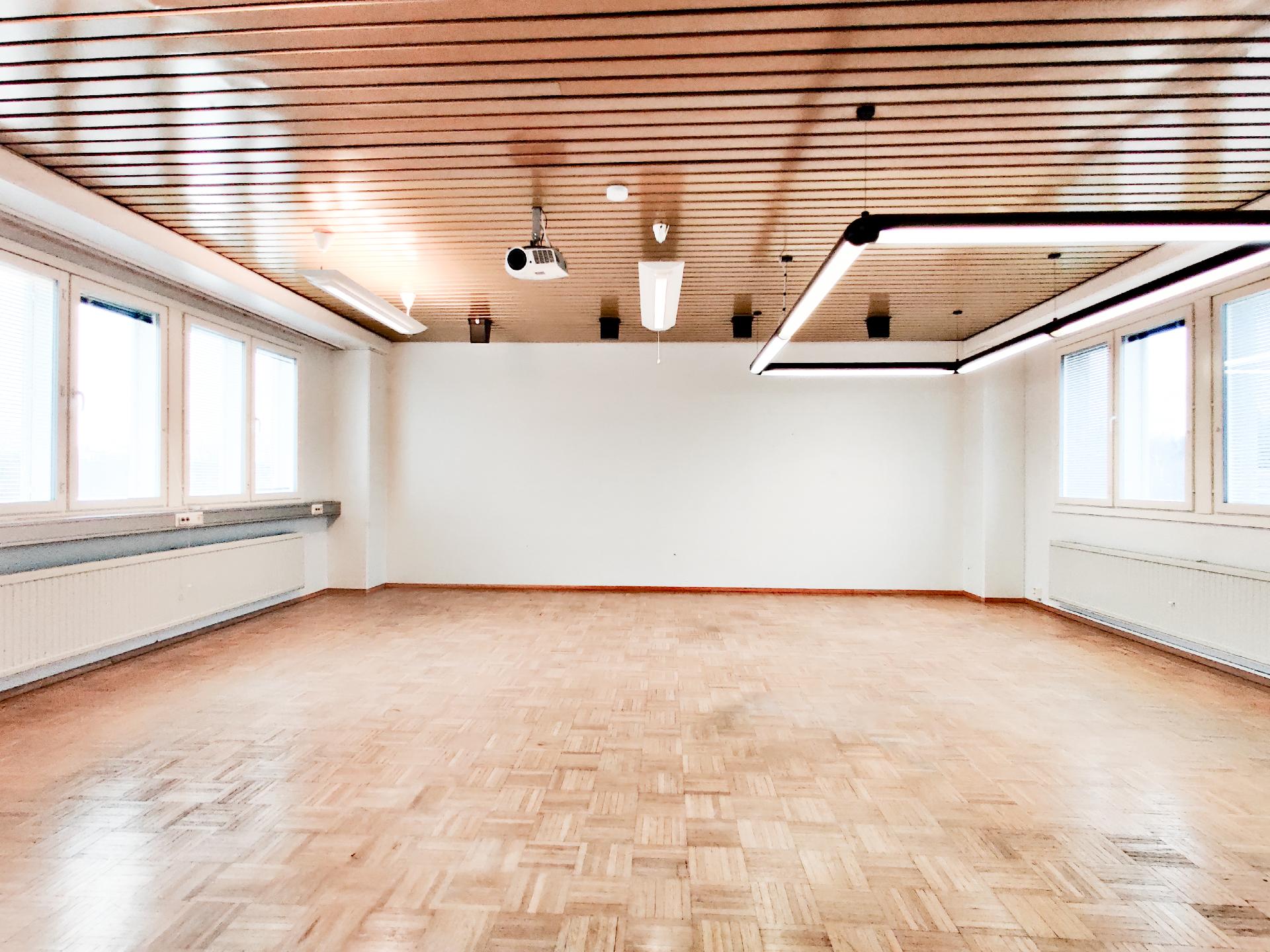 Kirkonkyläntie 10, Malmi, Helsinki