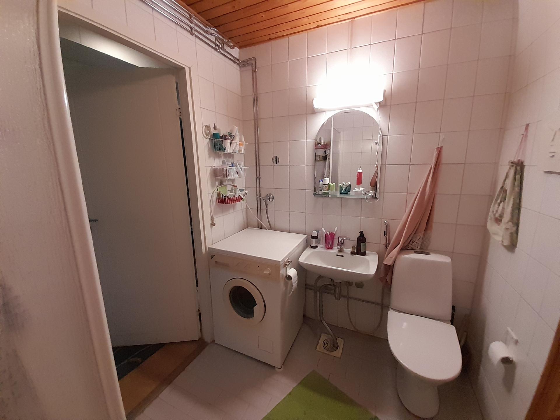 Karpalotie 1, Könönpelto, Varkaus