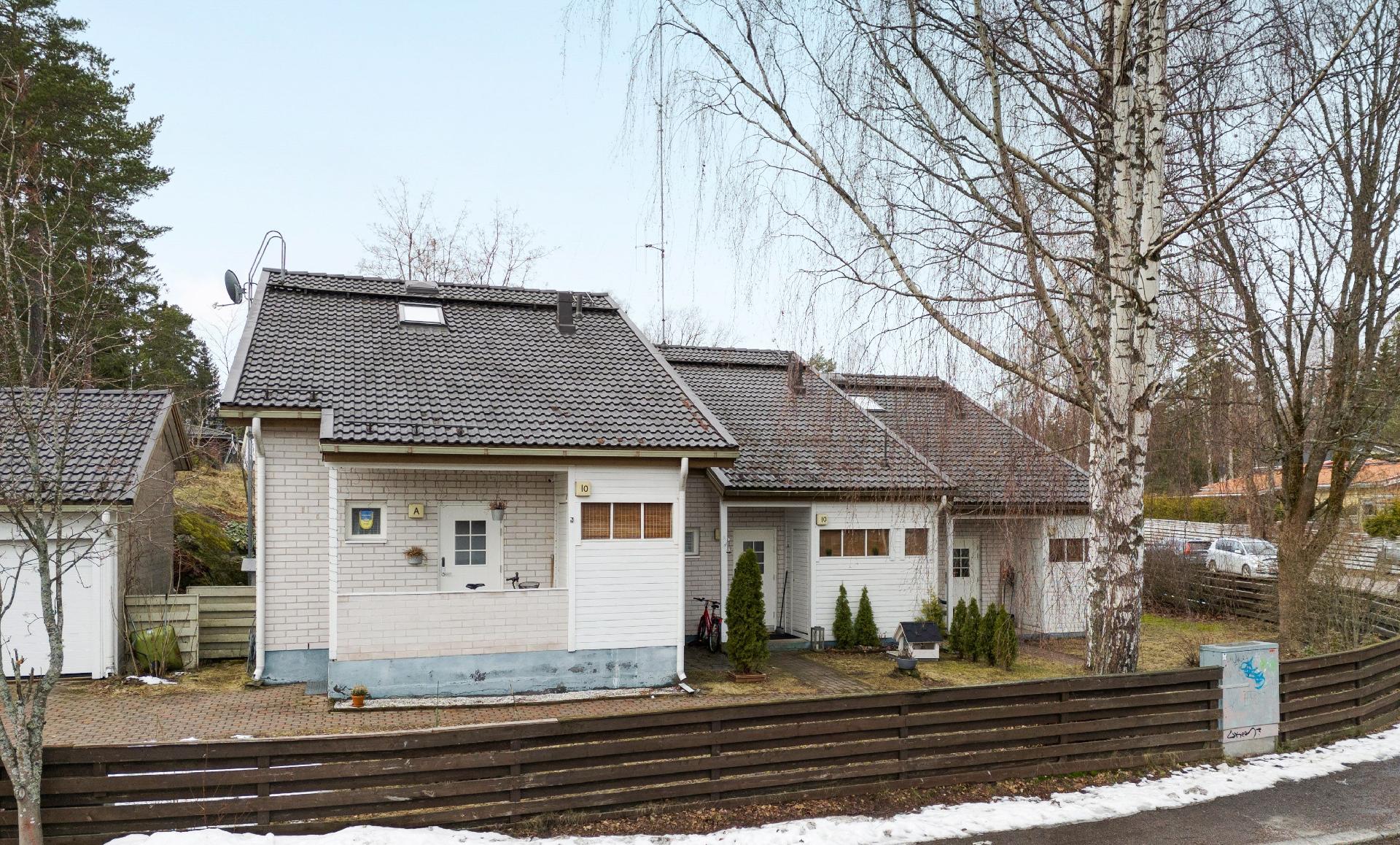 Koukkusaarentie 10, Vuosaari, Helsinki