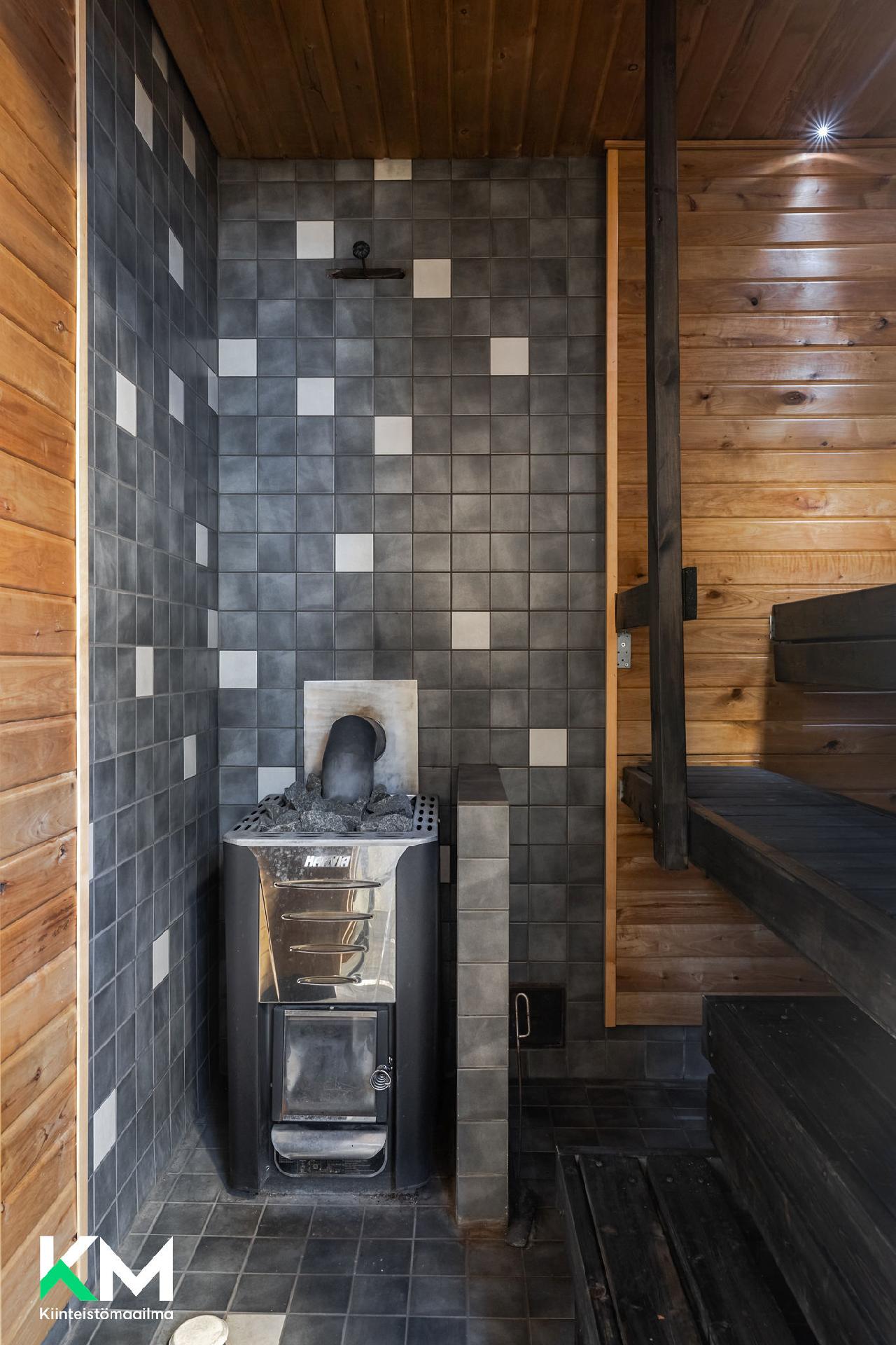 Tuhkatie 1, Villähde, Lahti