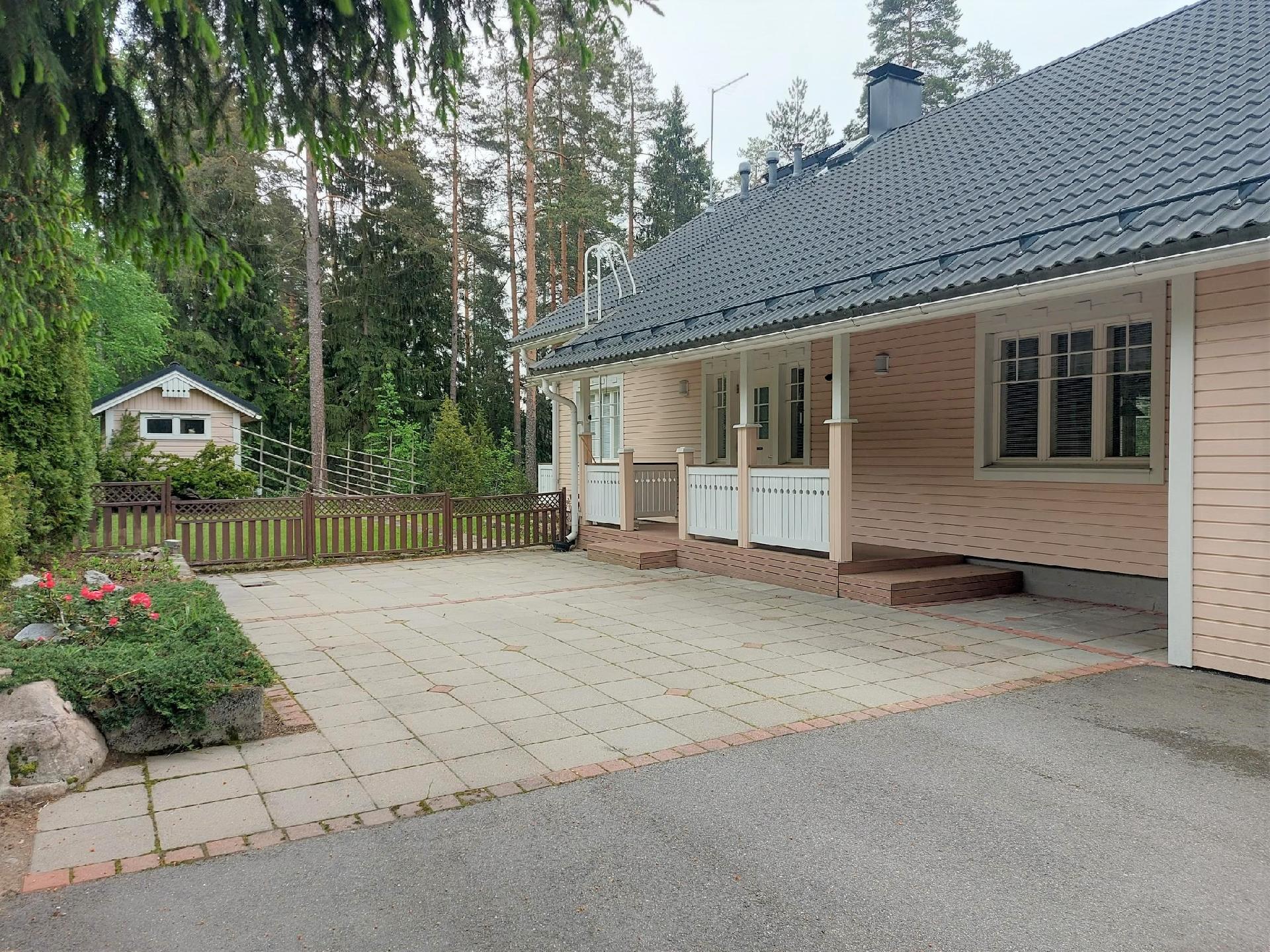 Tuhkatie 1, Villähde, Lahti