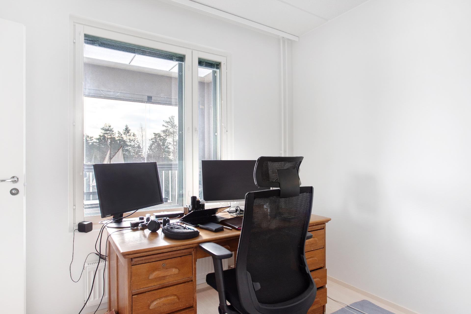 Maisemamaalauksenkatu 6, Kuninkaantammi, Helsinki