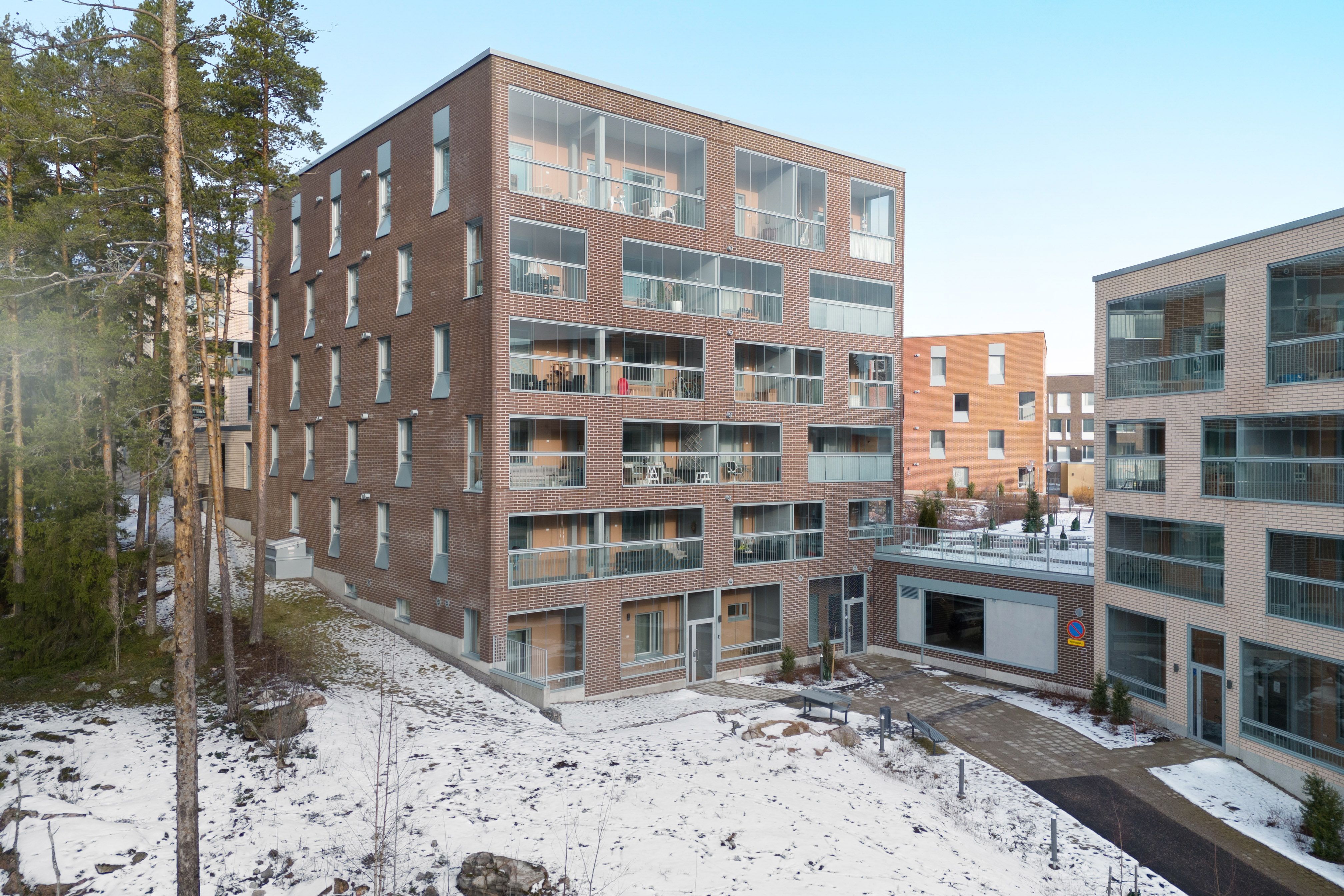 Maisemamaalauksenkatu 6, Kuninkaantammi, Helsinki