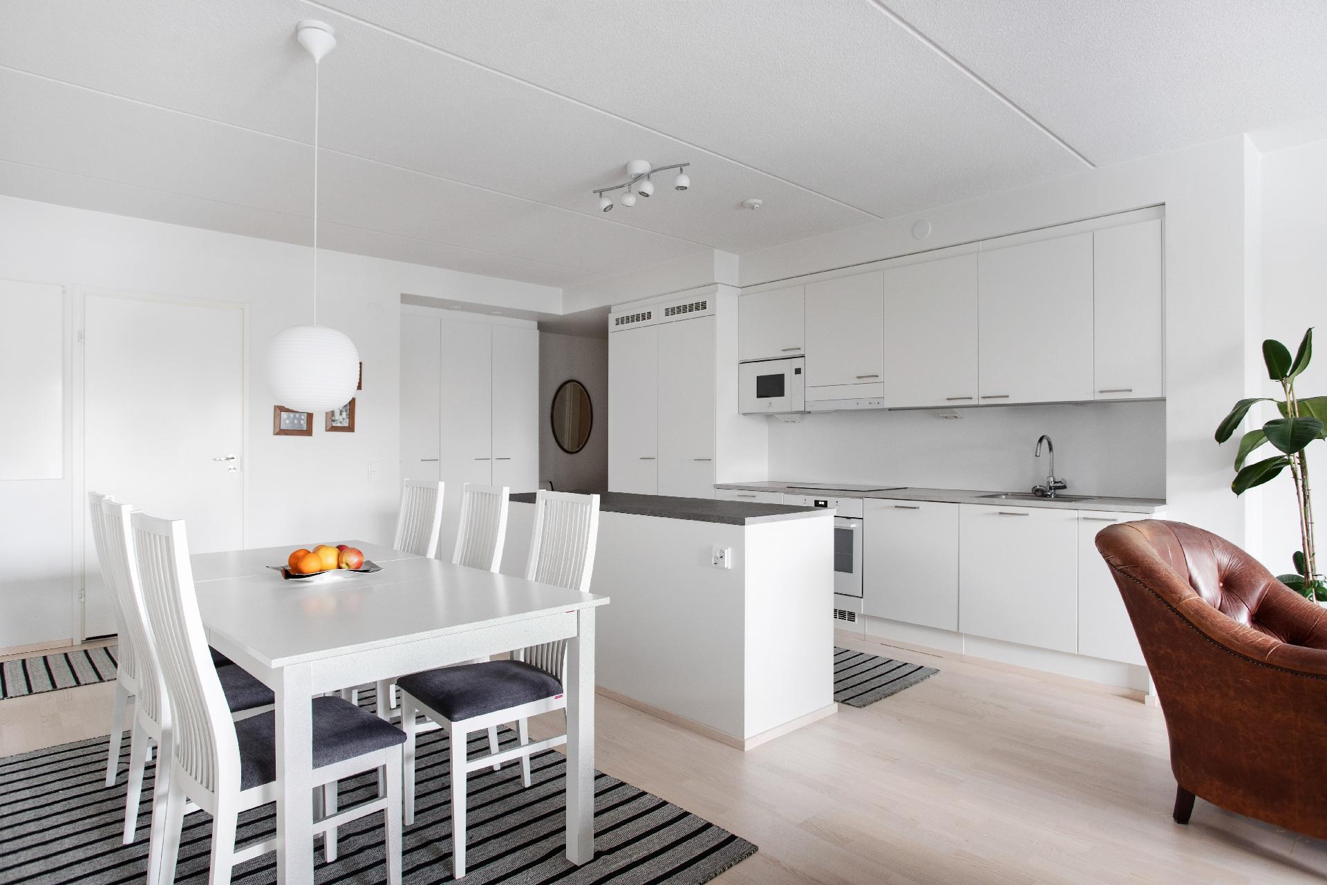 Maisemamaalauksenkatu 6, Kuninkaantammi, Helsinki