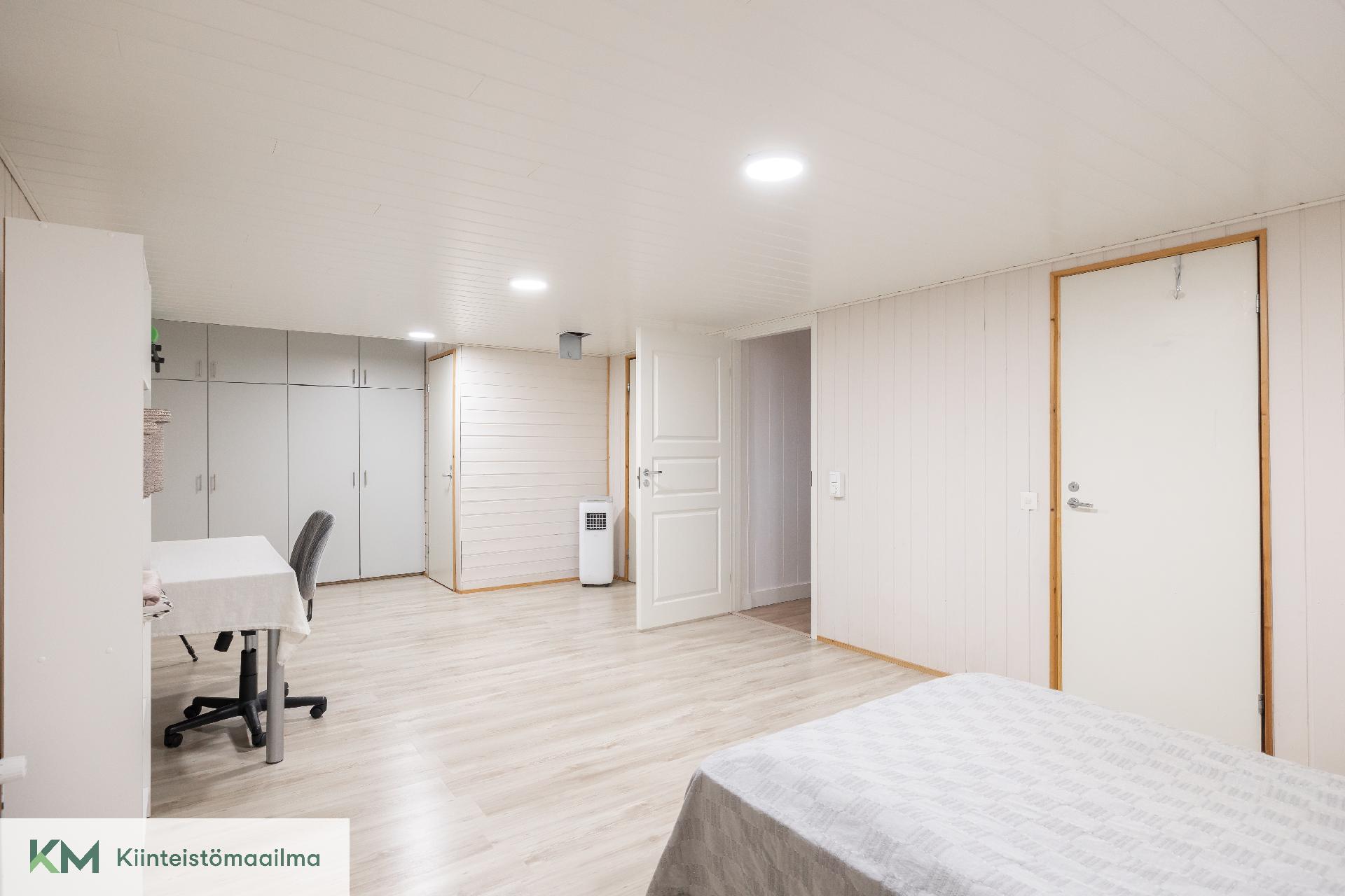 Lökörentie 31, Huutjärvi, Pyhtää