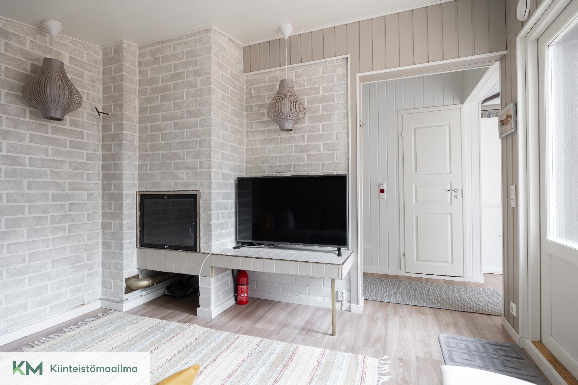 Lökörentie 31, Huutjärvi, Pyhtää