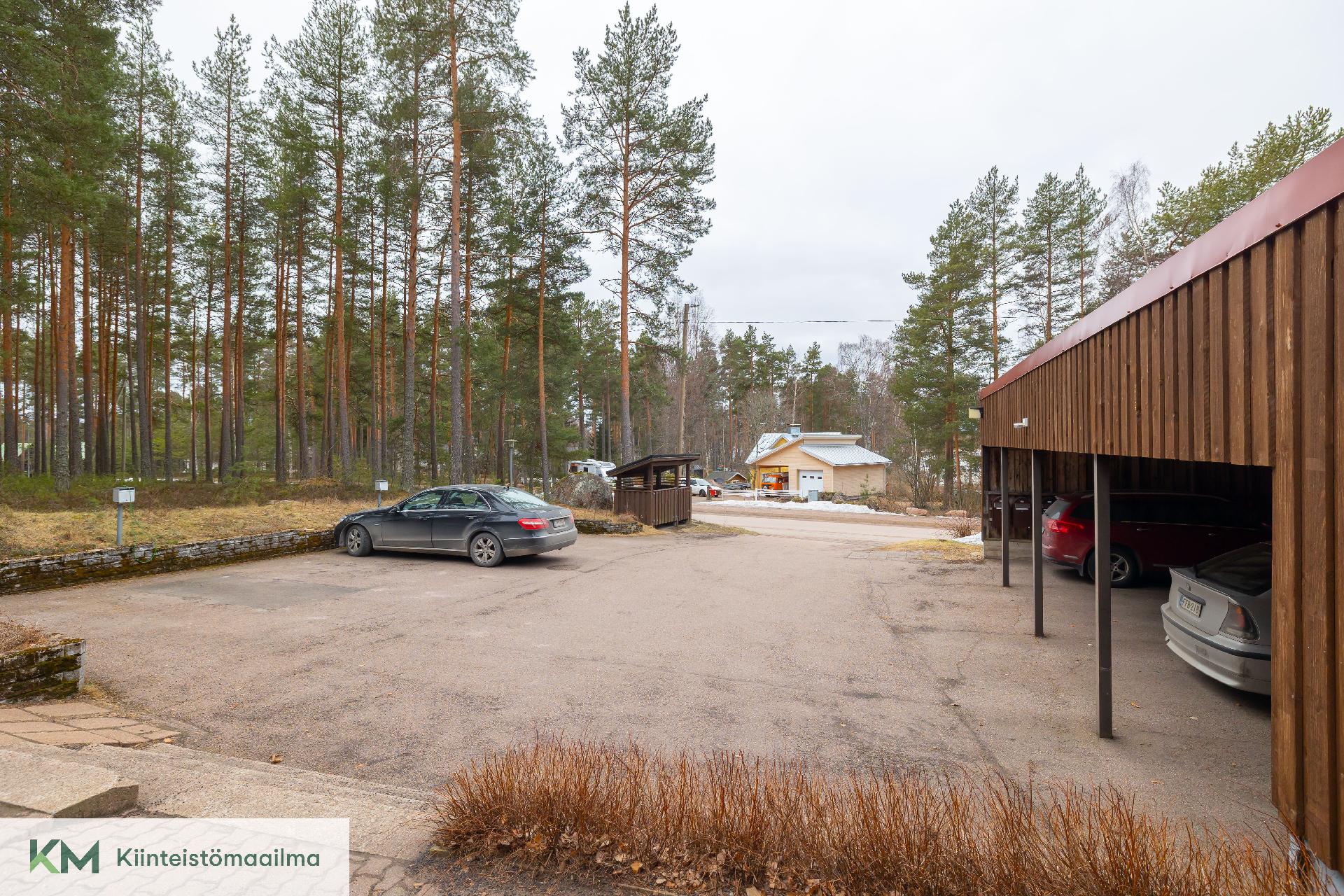 Lökörentie 31, Huutjärvi, Pyhtää