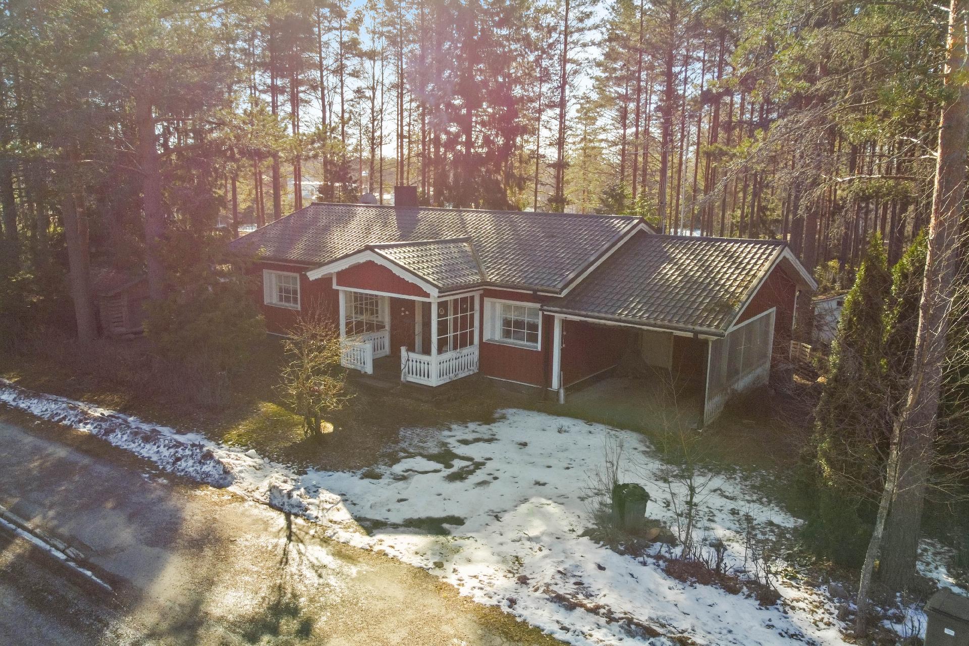 Åvikintie 13, Launonen, Loppi