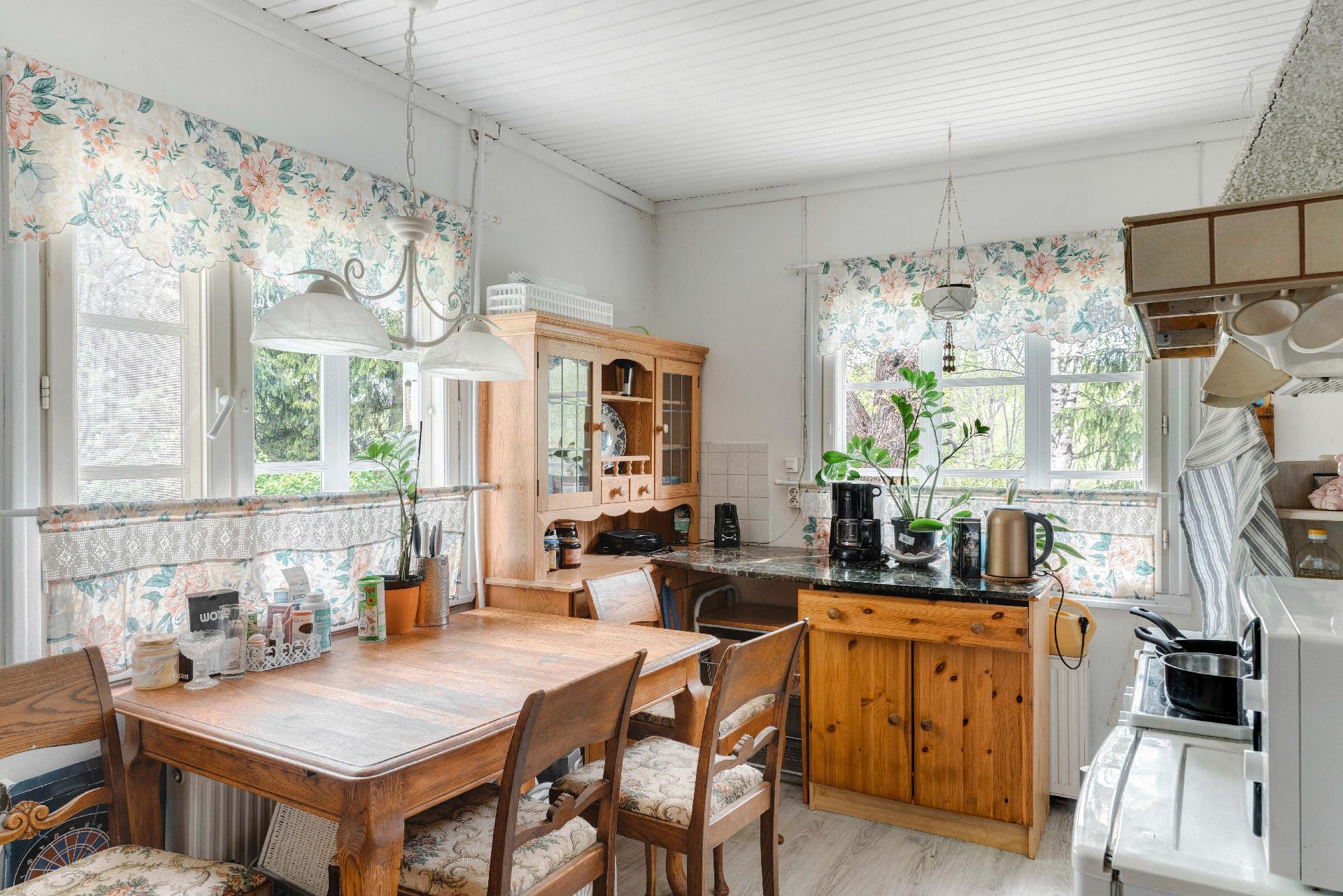 Annilantie 220a, Annila, Siuntio