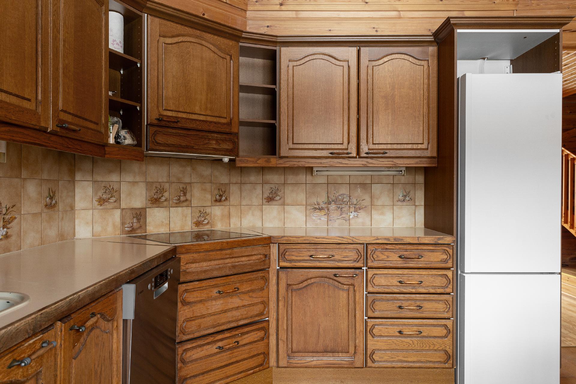 Harjuntie 7 ja 9, Kausala, Iitti