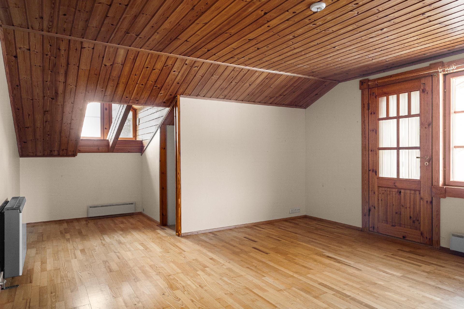 Harjuntie 7 ja 9, Kausala, Iitti