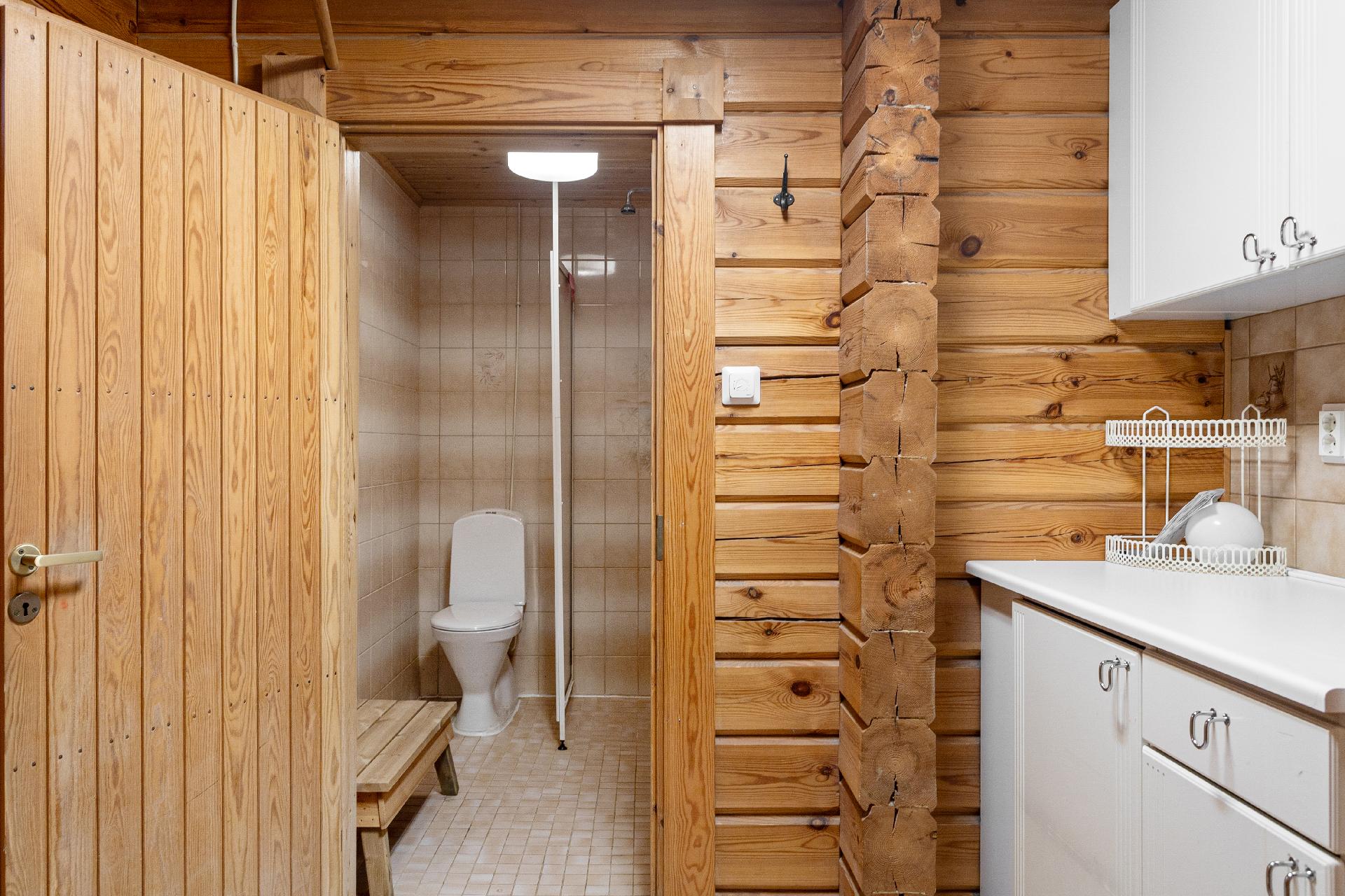 Harjuntie 7 ja 9, Kausala, Iitti