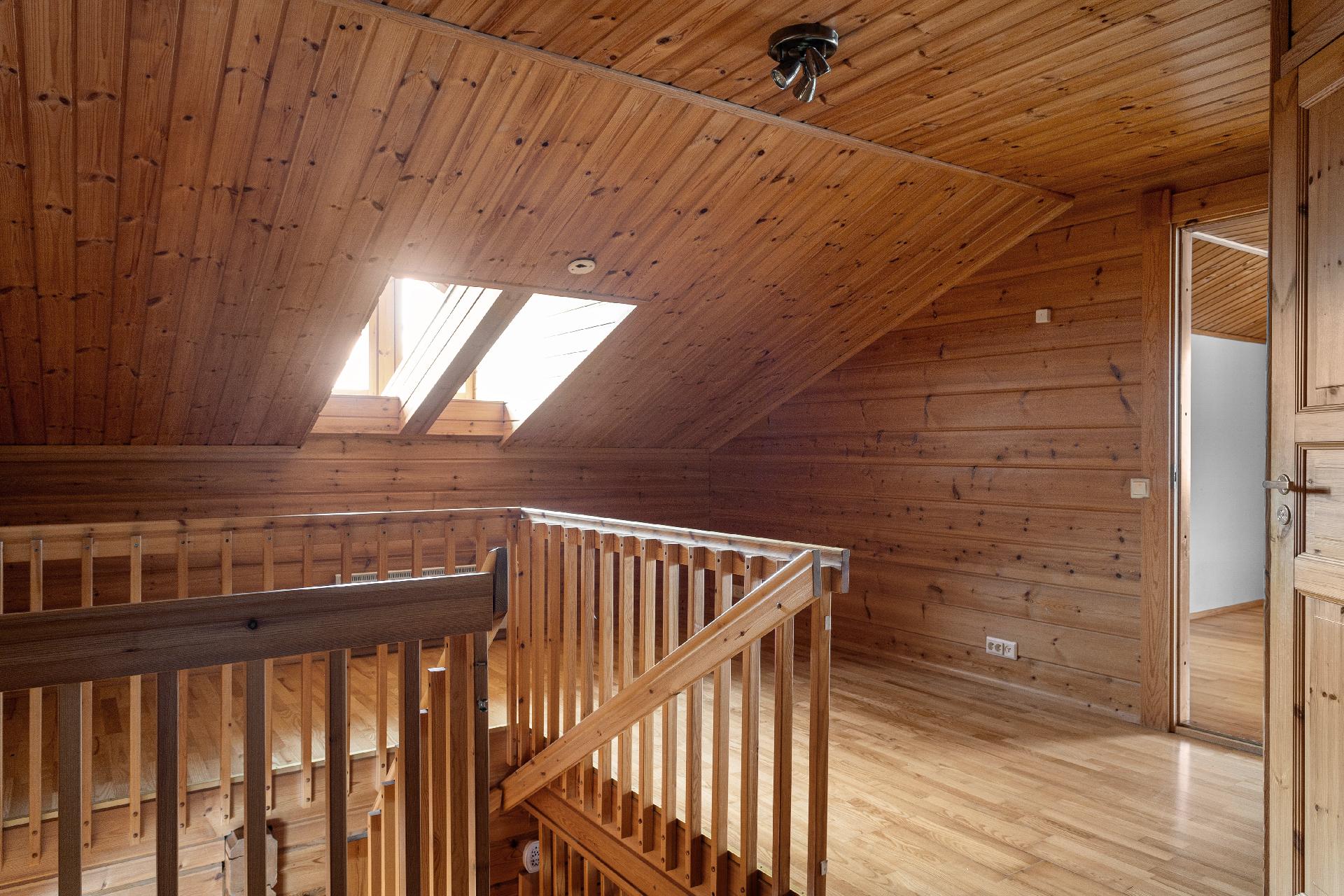 Harjuntie 7 ja 9, Kausala, Iitti