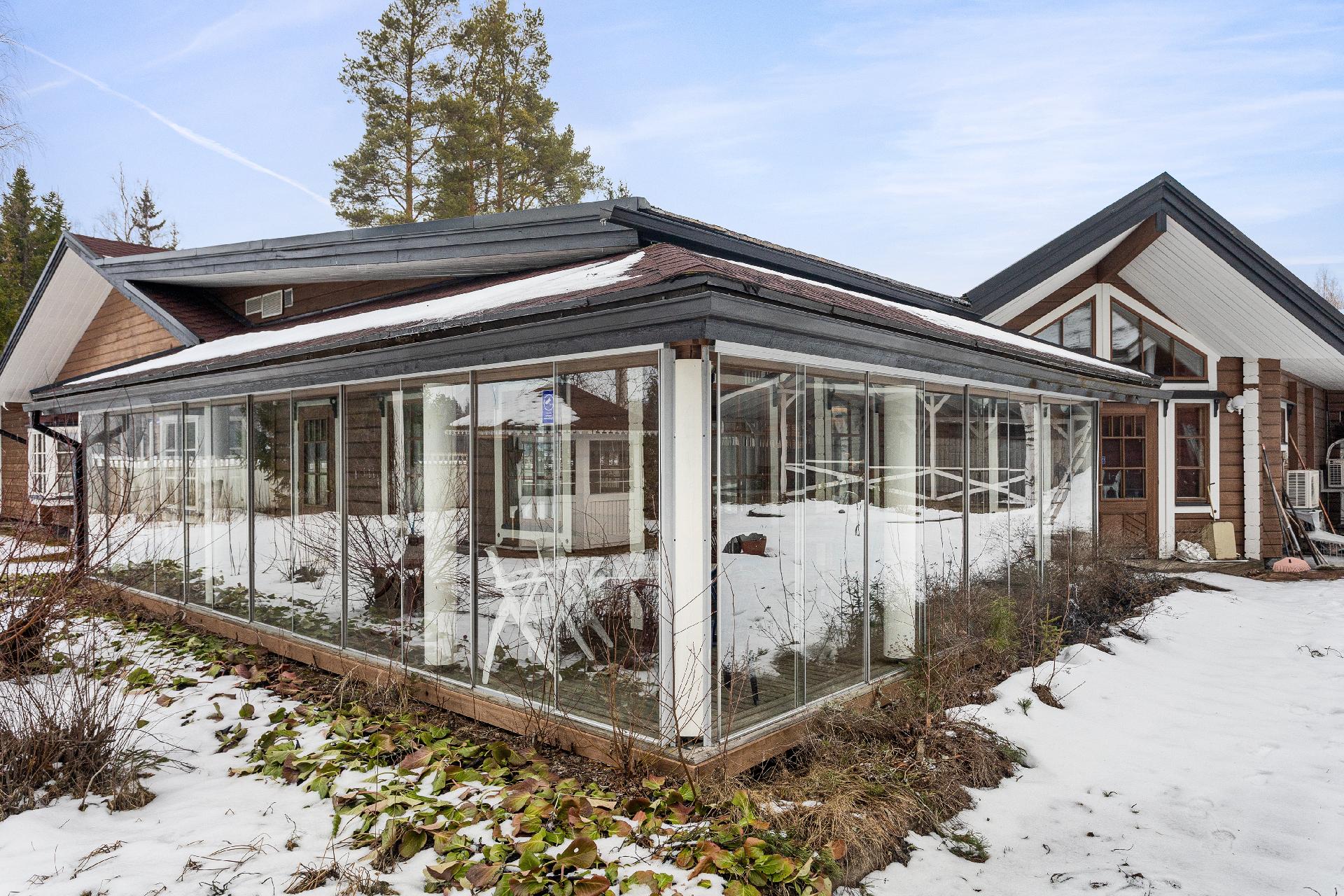 Harjuntie 7 ja 9, Kausala, Iitti