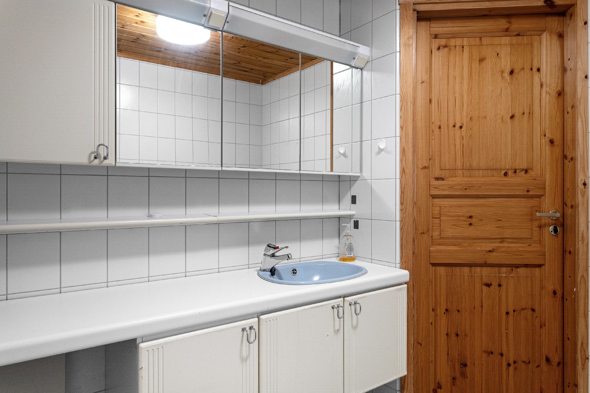 Harjuntie 7 ja 9, Kausala, Iitti